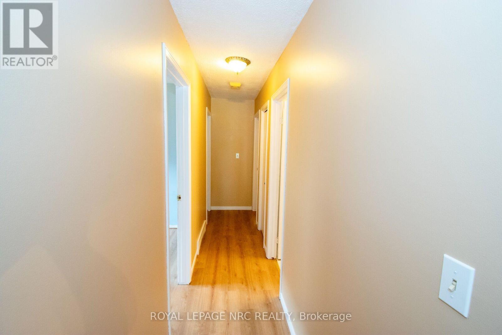 70 Oxford Street, St. Catharines, Ontario  L2P 3T6 - Photo 16 - X13665362
