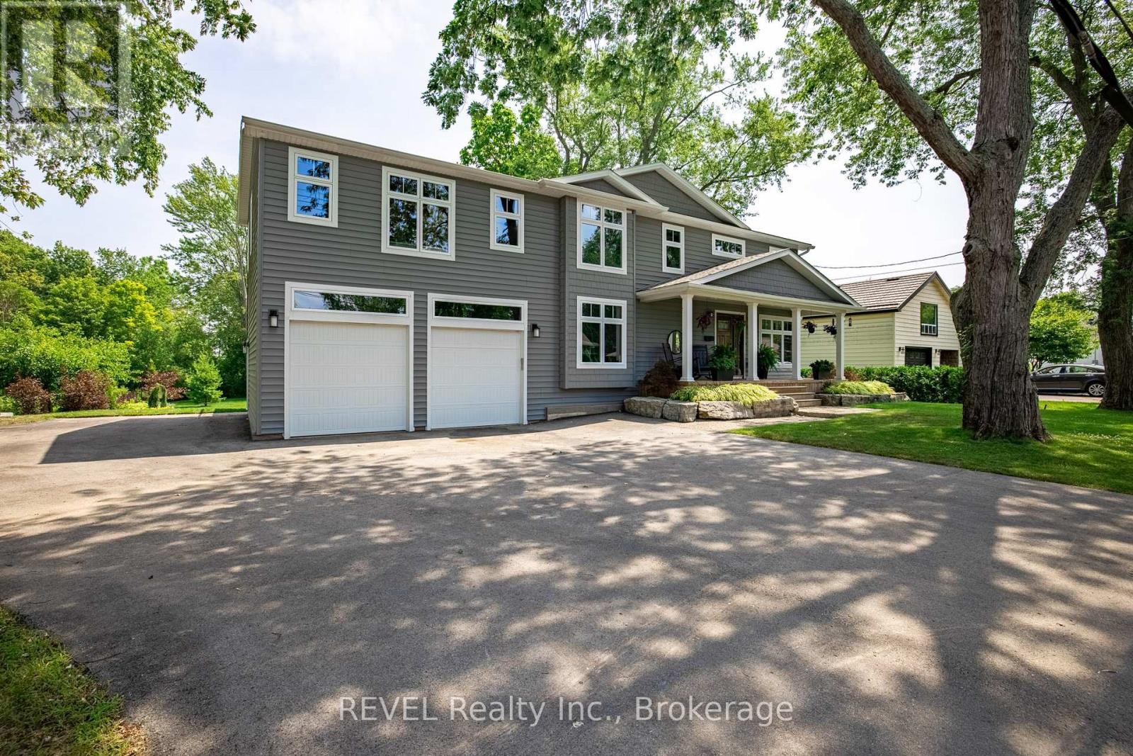 74 Montgomery Road, Welland, Ontario  L3C 2Y3 - Photo 2 - X13665366