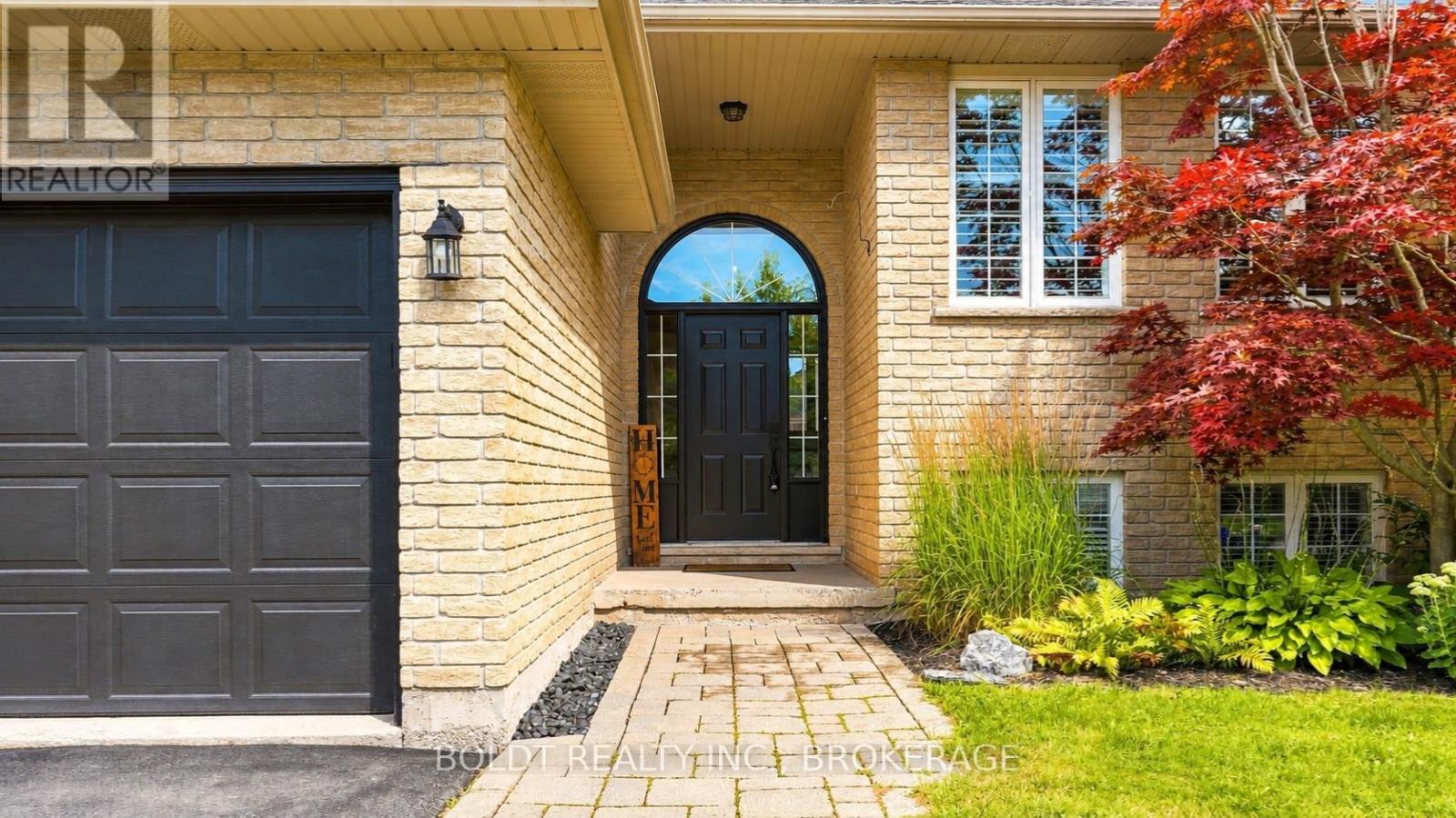 4 Mason Drive, Pelham, Ontario  L0S 1E4 - Photo 3 - X13665476