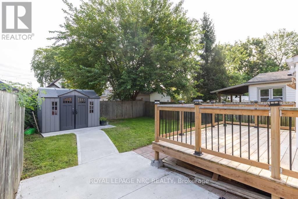 21 Trapnell Street, St. Catharines, Ontario  L2R 1B1 - Photo 16 - X13666034