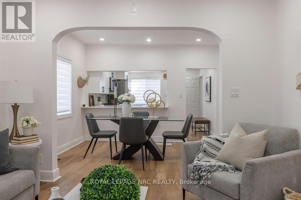 21 Trapnell Street, St. Catharines, Ontario  L2R 1B1 - Photo 4 - X13666034