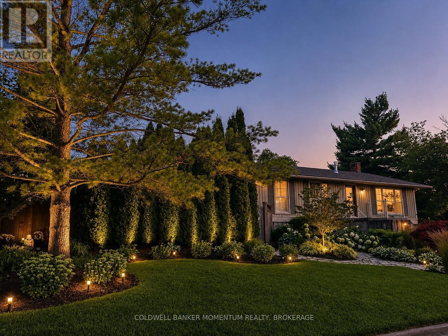 15 The Cedars, St. Catharines, Ontario  L2M 6M7 - Photo 2 - X13667004
