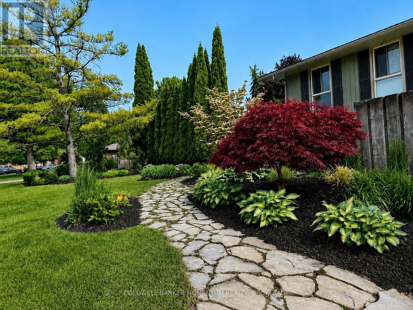 15 The Cedars, St. Catharines, Ontario  L2M 6M7 - Photo 5 - X13667004