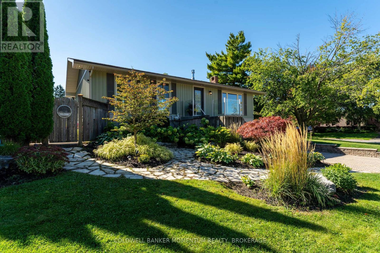 15 The Cedars, St. Catharines, Ontario  L2M 6M7 - Photo 6 - X13667004