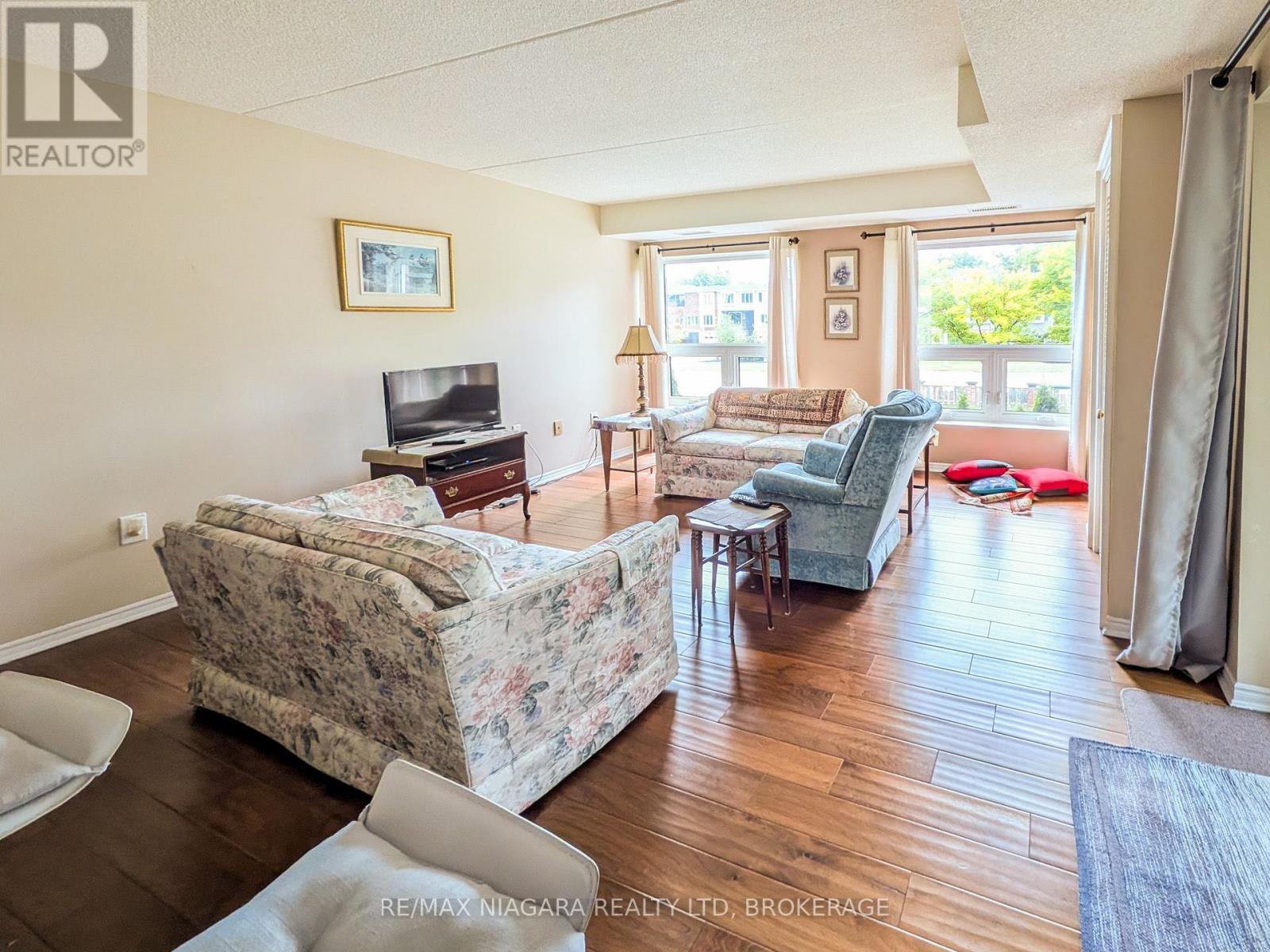 203 - 6704 Thorold Stone Road, Niagara Falls, Ontario  L2J 1B3 - Photo 5 - X13667012