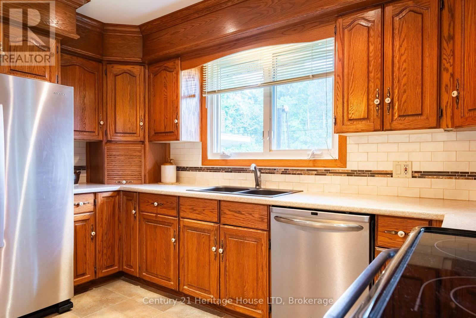 121 Lockhart Drive, St. Catharines, Ontario  L2T 1W3 - Photo 13 - X13667214