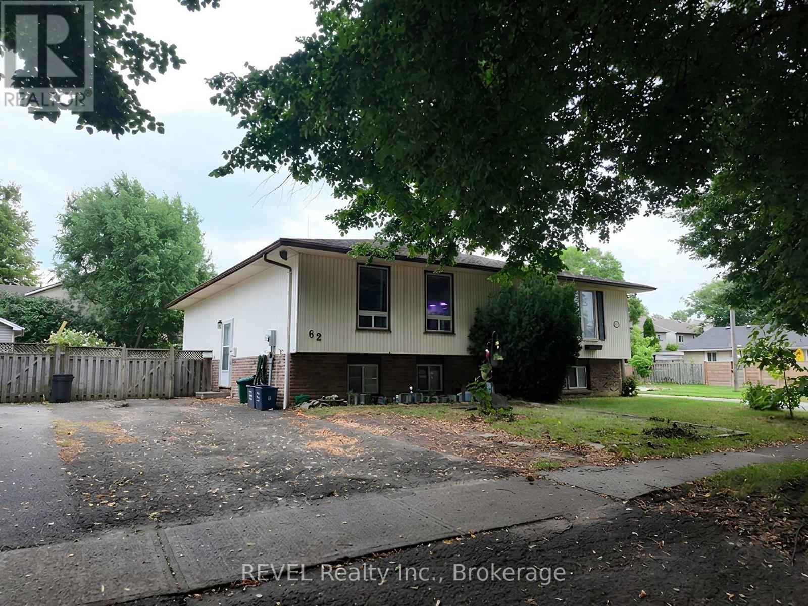 MAIN - 62 ELMA STREET E, St. Catharines, Ontario