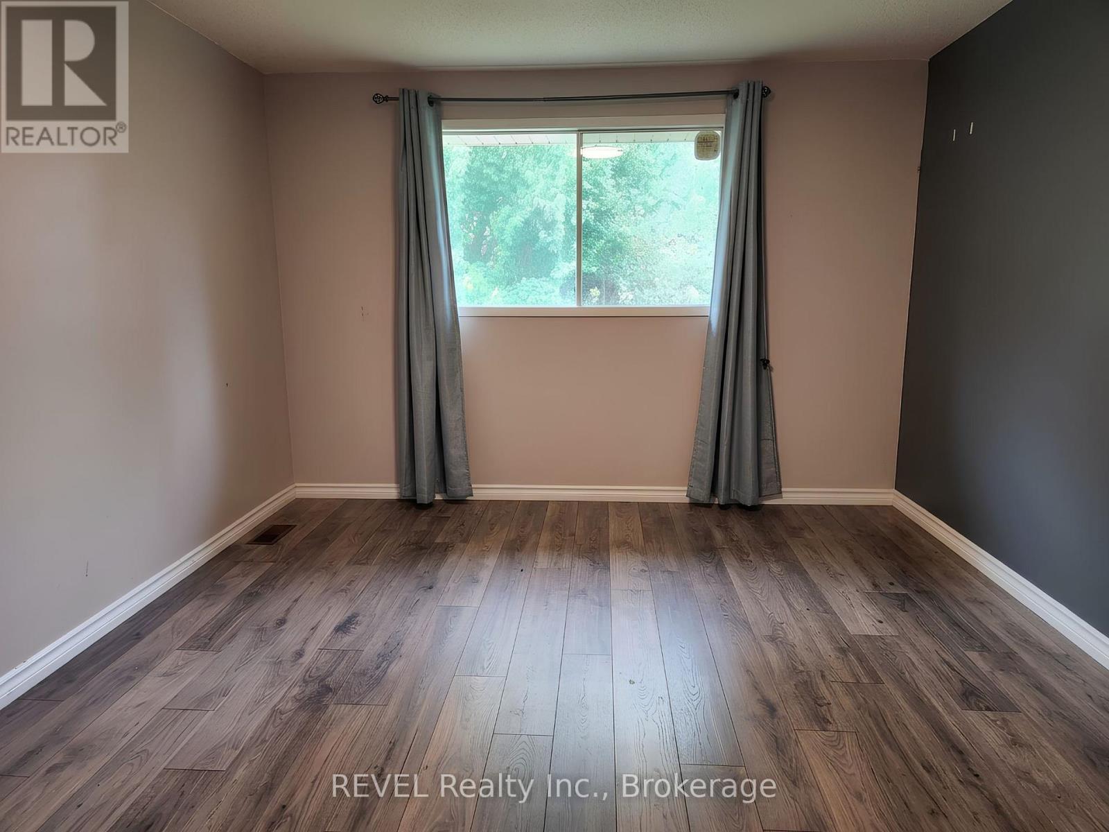 Main - 62 Elma Street E, St. Catharines, Ontario  L2N 6Z7 - Photo 6 - X13667764