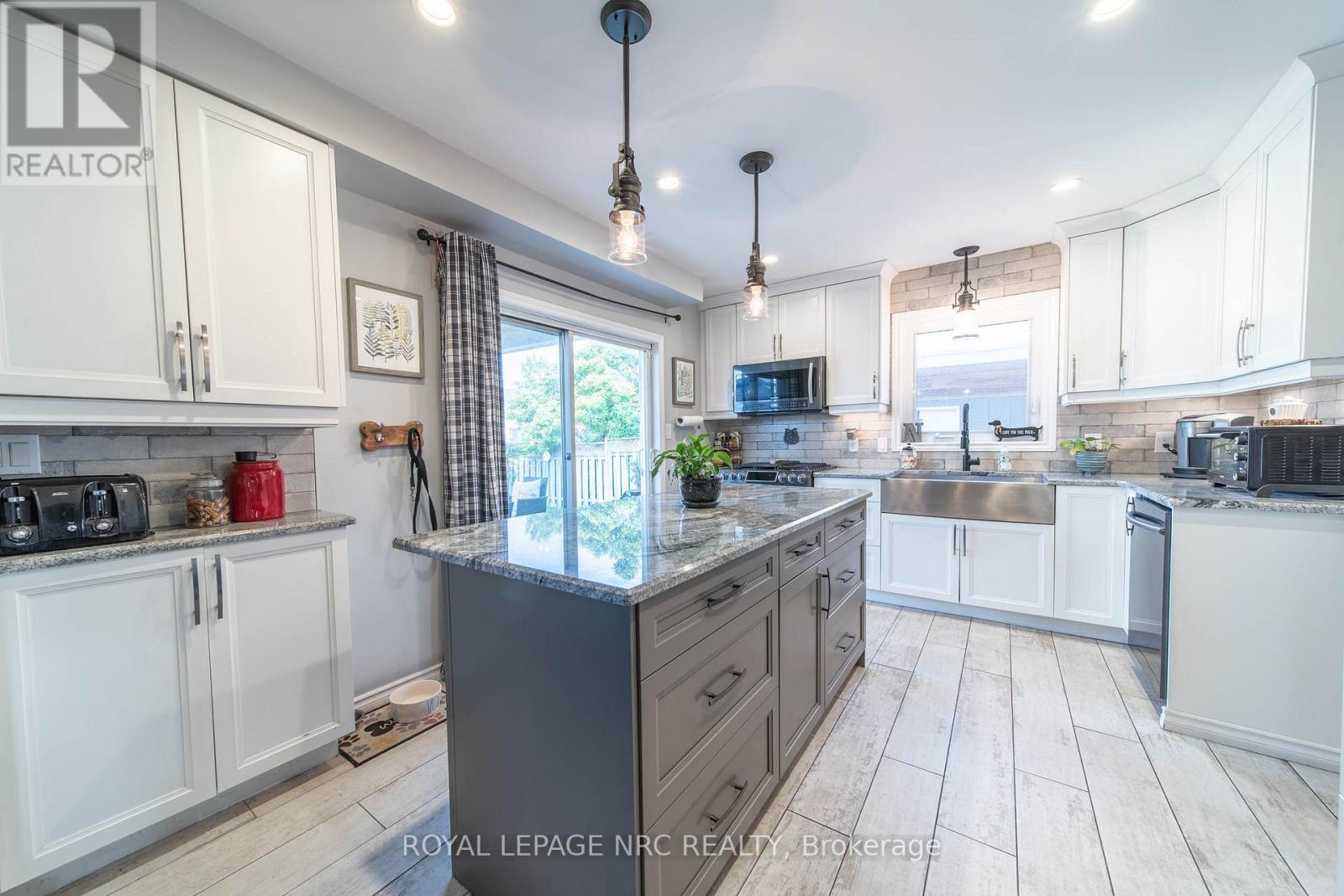 5830 Aspen Court, Niagara Falls, Ontario  L2G 7V3 - Photo 6 - X13667916