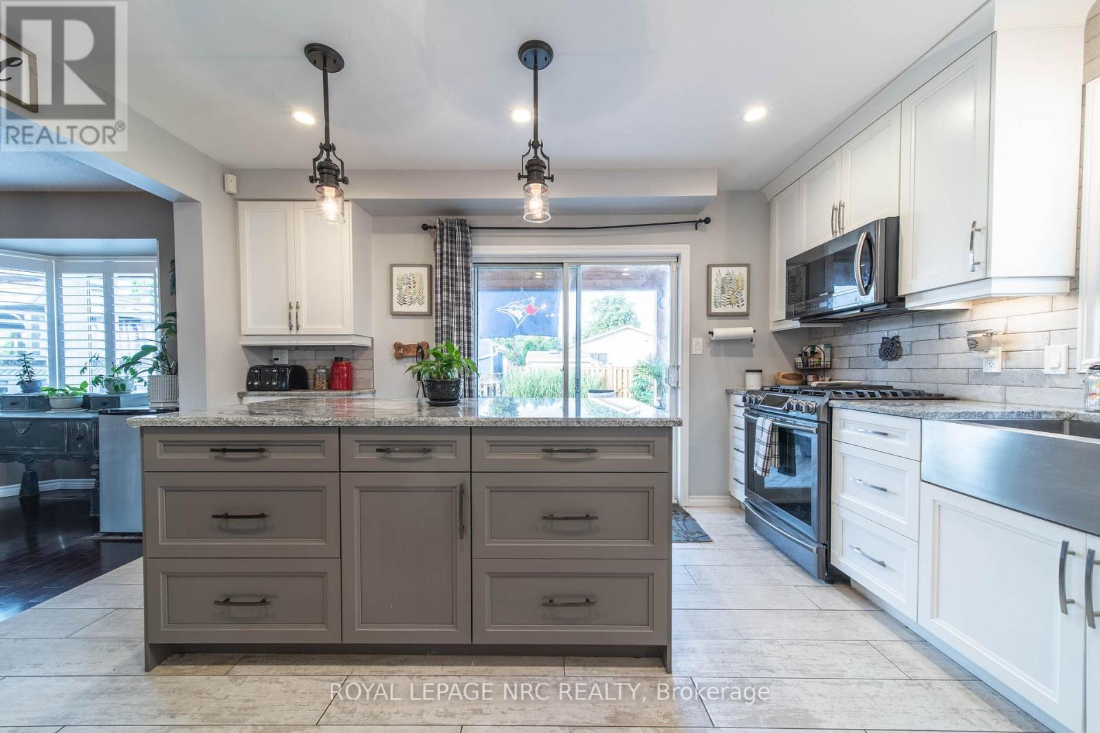5830 Aspen Court, Niagara Falls, Ontario  L2G 7V3 - Photo 8 - X13667916