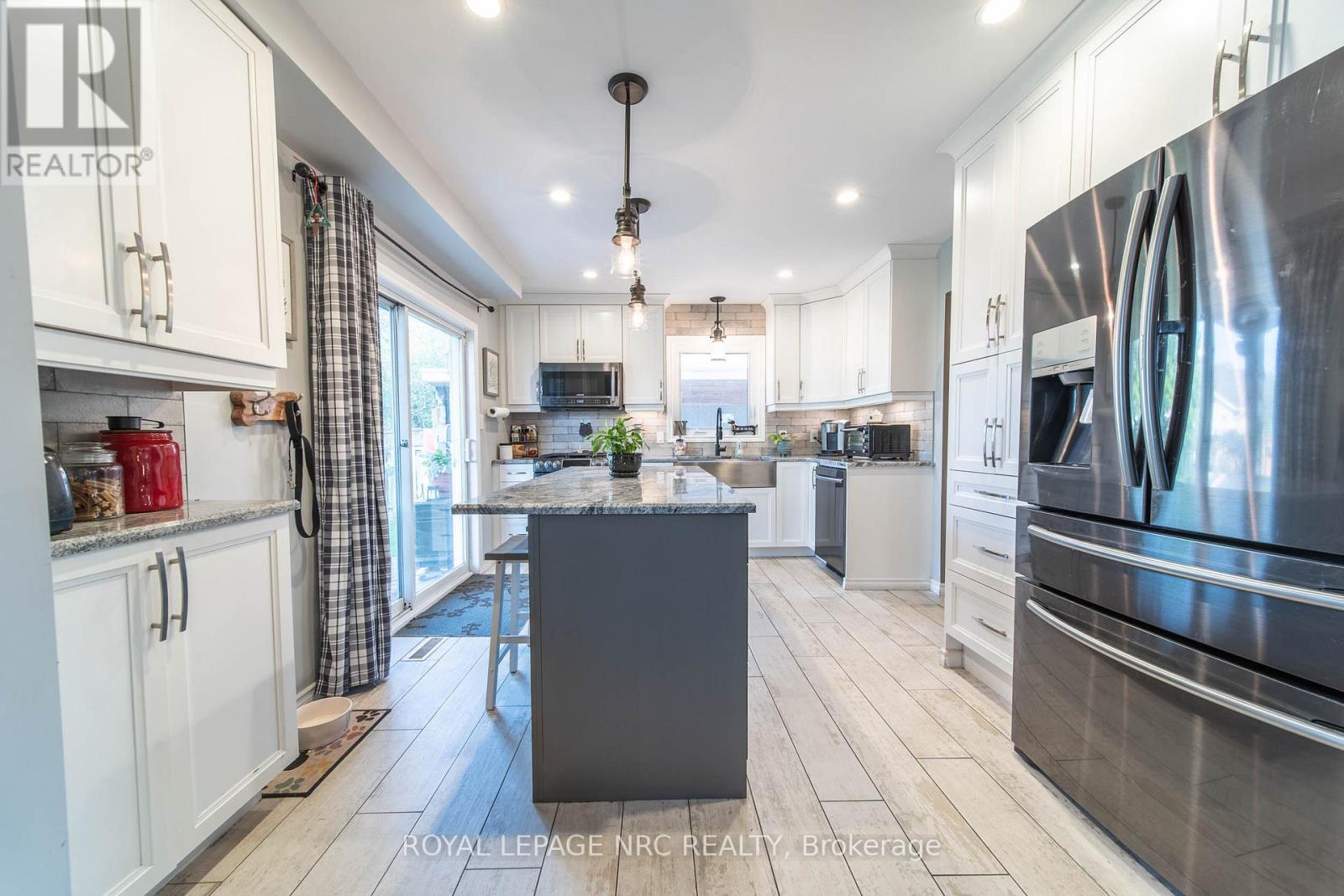 5830 Aspen Court, Niagara Falls, Ontario  L2G 7V3 - Photo 9 - X13667916