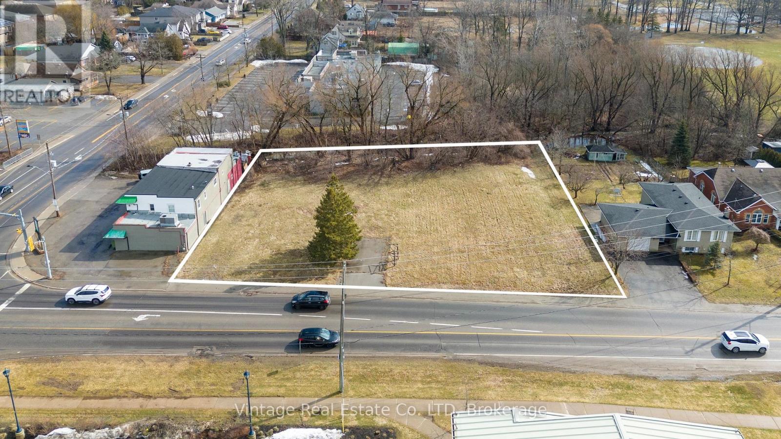 592 South Pelham Road, Welland, Ontario  L3C 3C6 - Photo 4 - X13668542