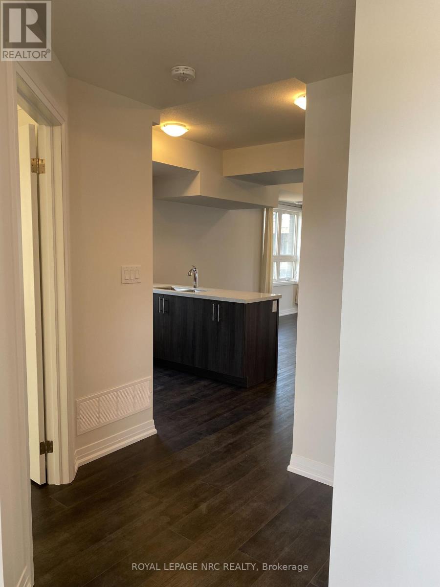 92 - 6705 Cropp Street, Niagara Falls, Ontario  L2E 0C1 - Photo 2 - X13668544