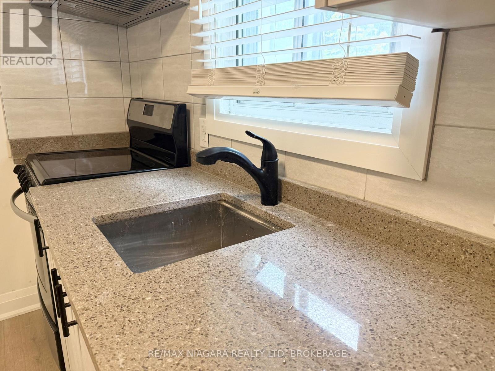 Unit 3 - 4674 Zimmerman Avenue, Niagara Falls, Ontario  L2E 3M6 - Photo 8 - X13669152