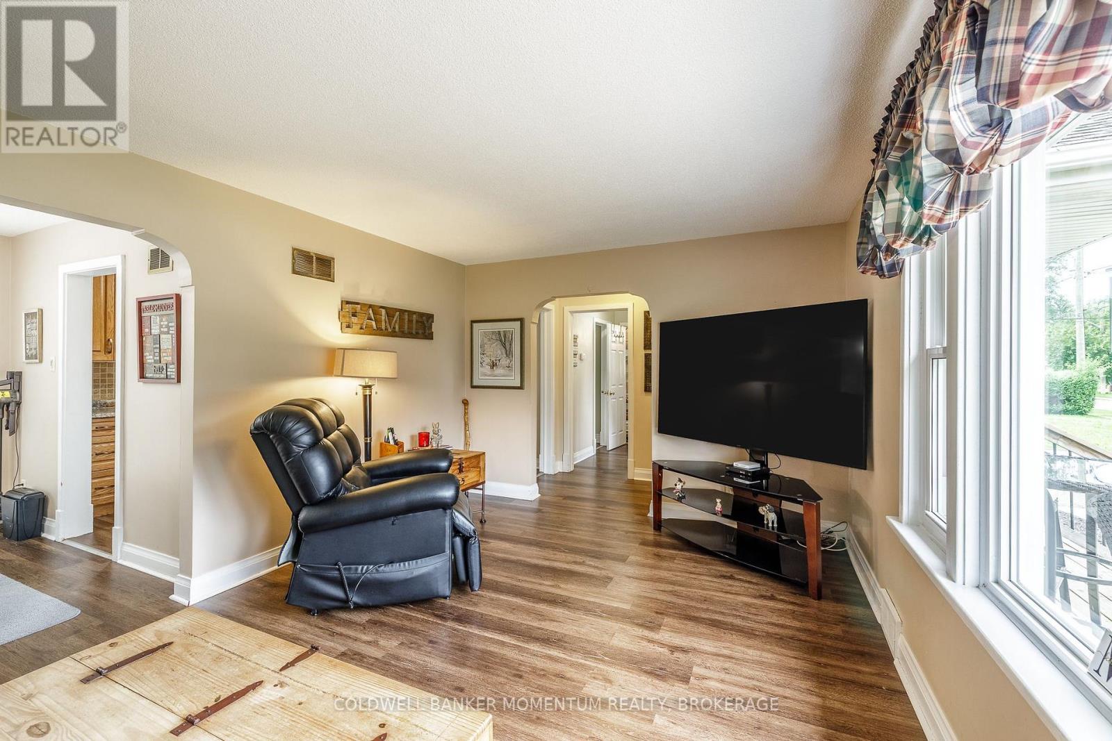5916 Murray Street, Niagara Falls, Ontario  L2G 2J8 - Photo 13 - X13669270