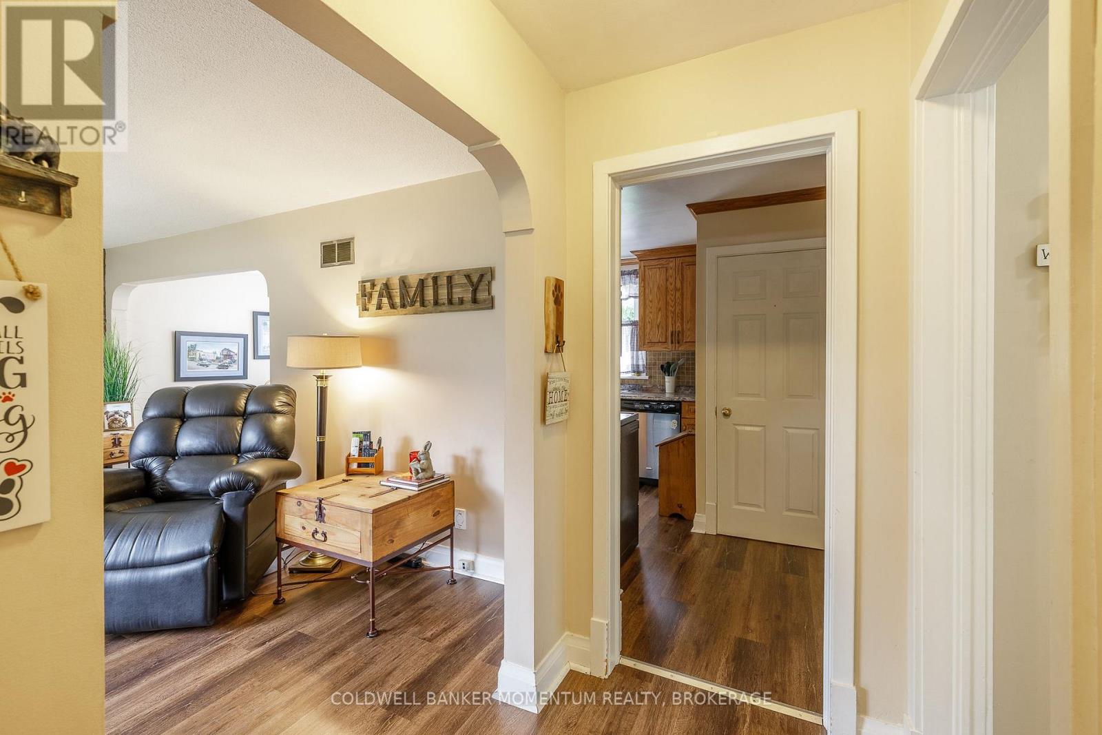 5916 Murray Street, Niagara Falls, Ontario  L2G 2J8 - Photo 9 - X13669270