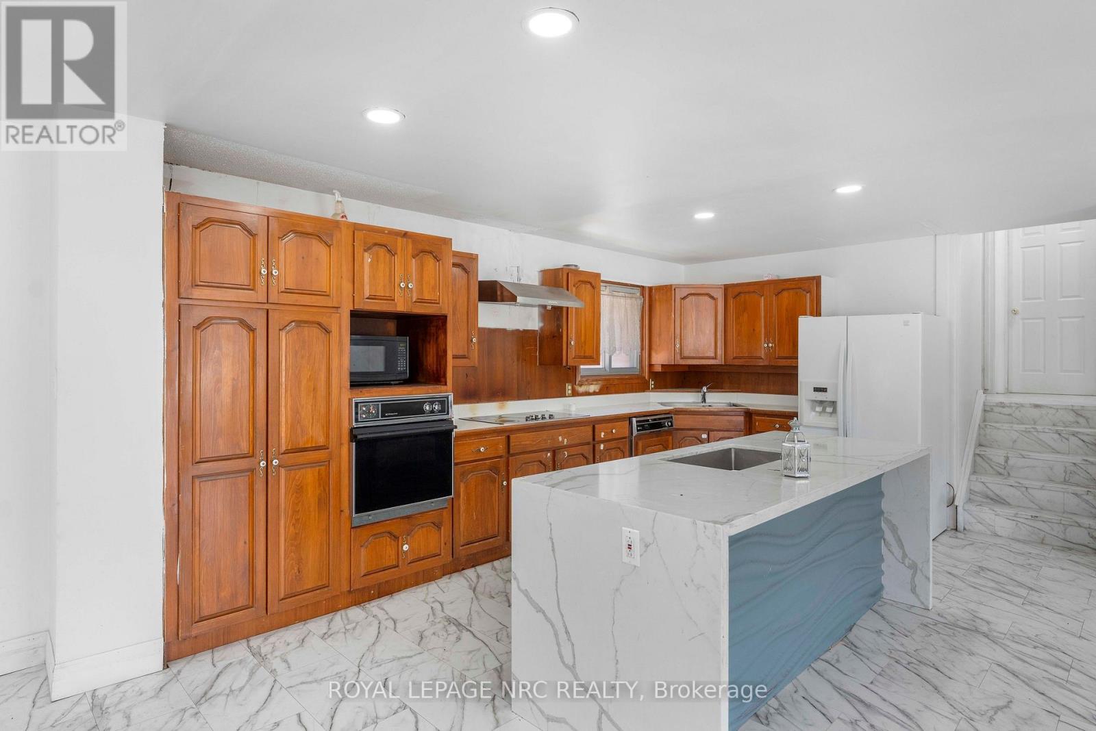 35 Eugene Street, Hamilton, Ontario  L8H 2R1 - Photo 15 - X13669582