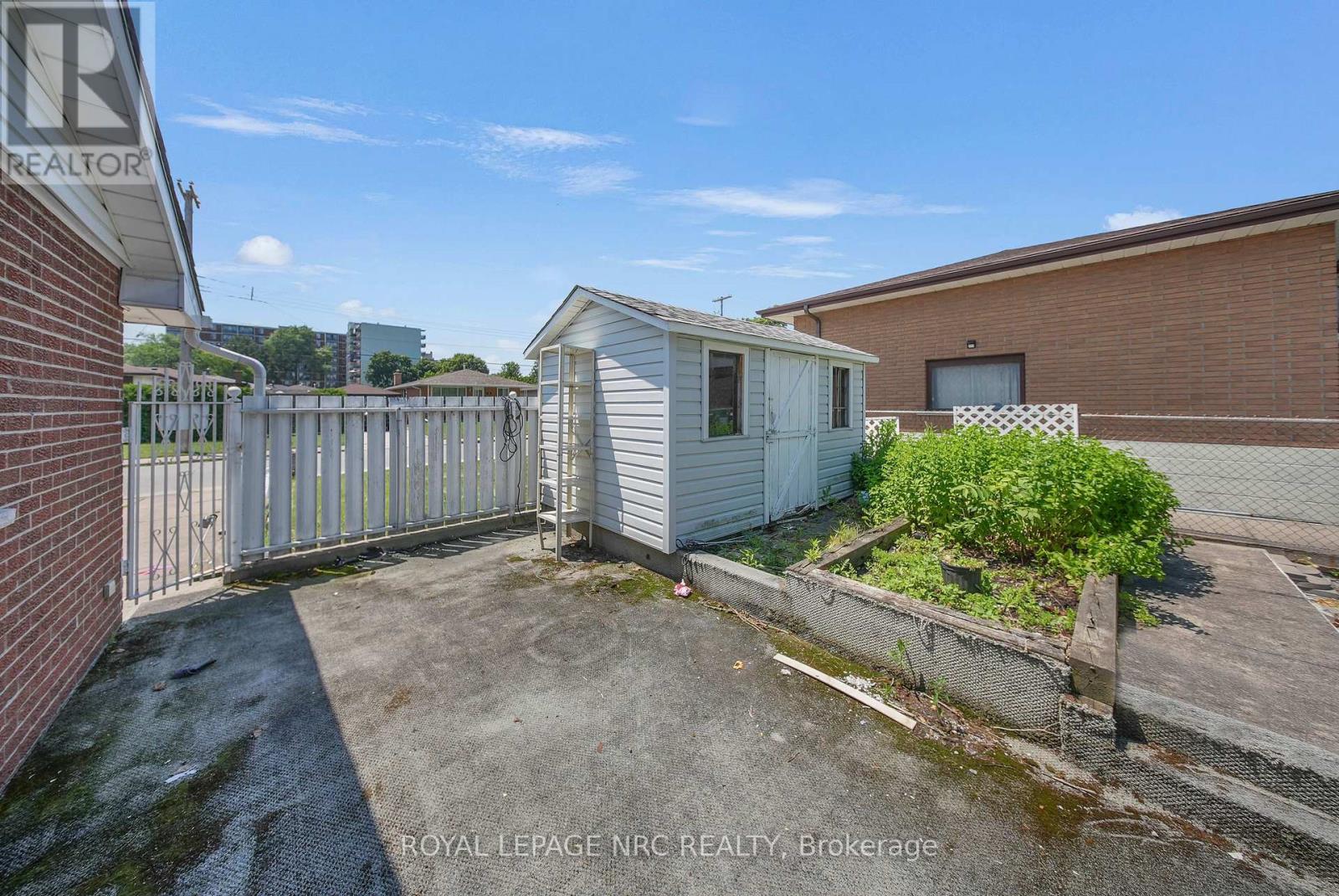 35 Eugene Street, Hamilton, Ontario  L8H 2R1 - Photo 43 - X13669582