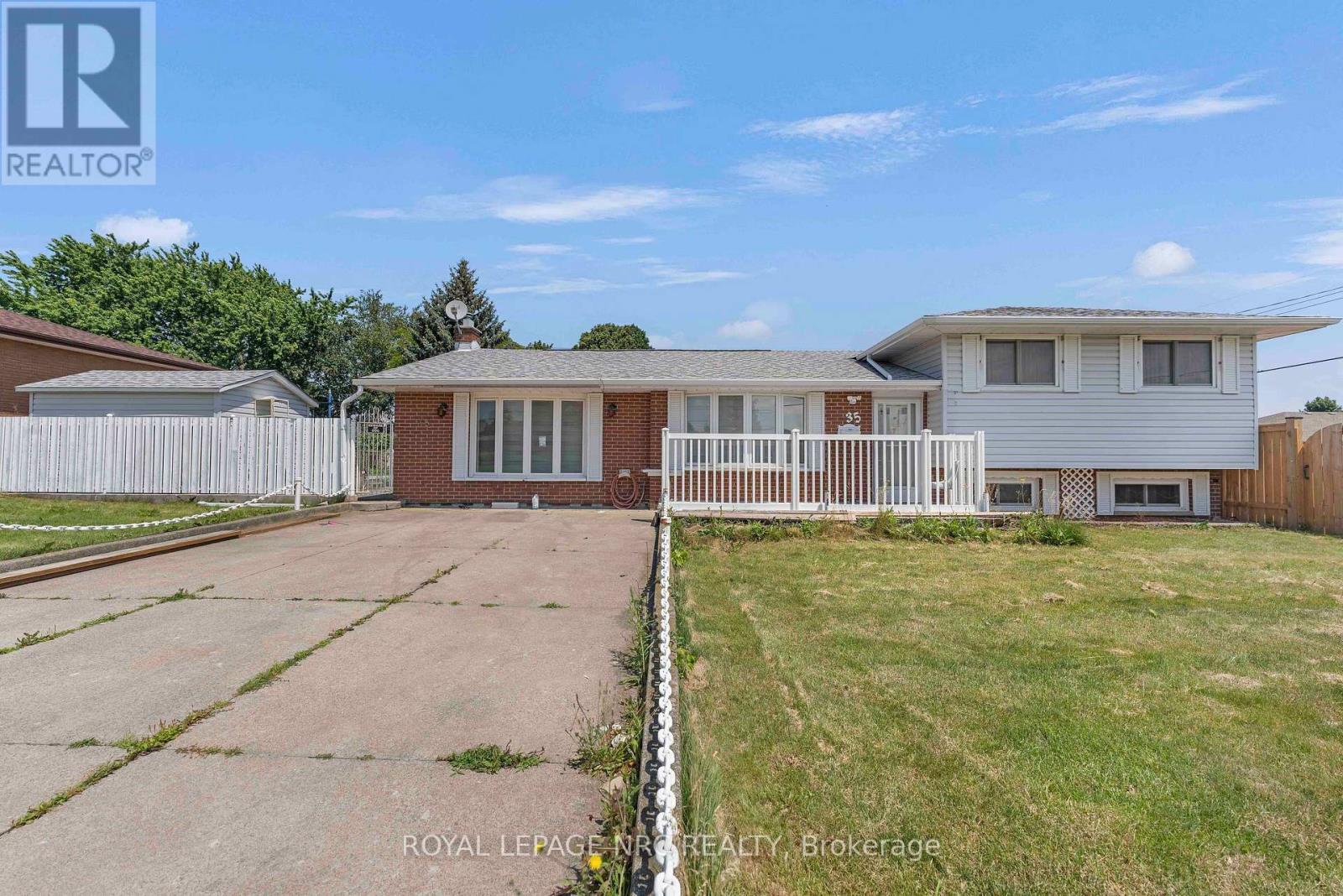 35 Eugene Street, Hamilton, Ontario  L8H 2R1 - Photo 7 - X13669582