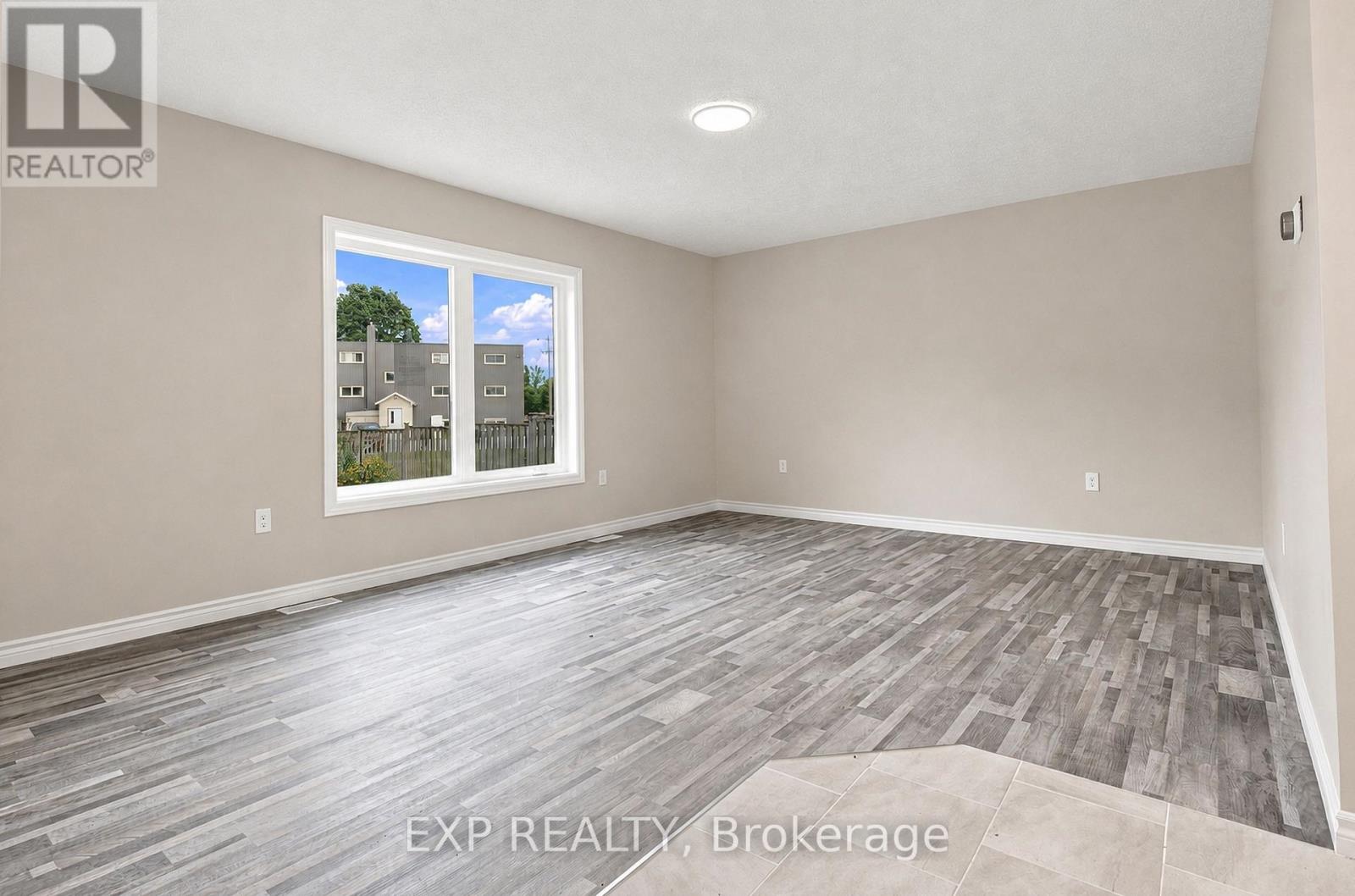 5 Vera Street, Haldimand, Ontario  N0A 1J0 - Photo 11 - X13669866