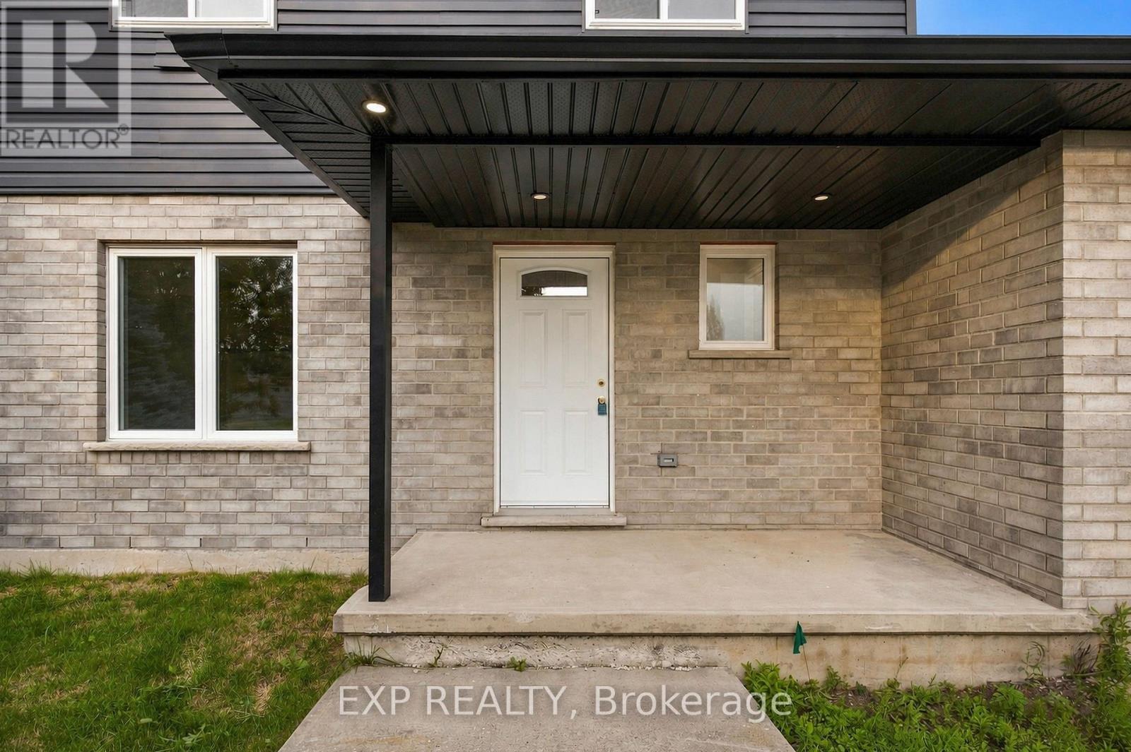 5 Vera Street, Haldimand, Ontario  N0A 1J0 - Photo 3 - X13669866