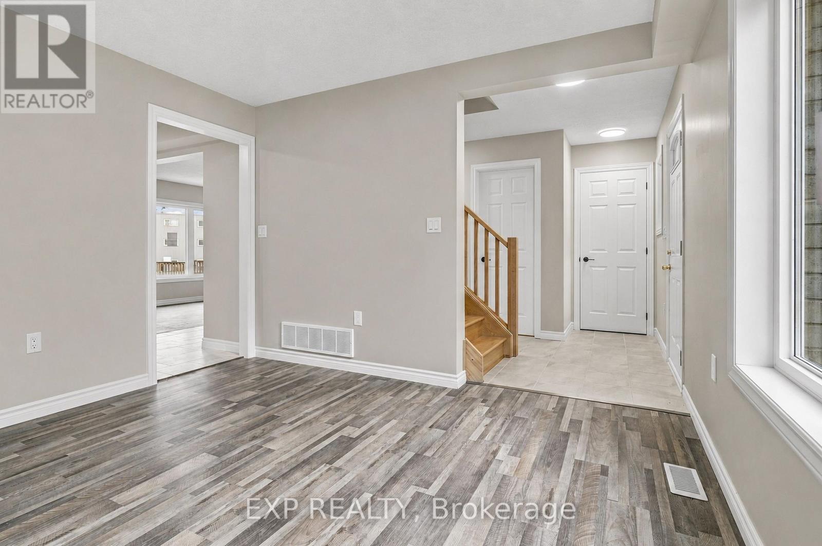 5 Vera Street, Haldimand, Ontario  N0A 1J0 - Photo 6 - X13669866