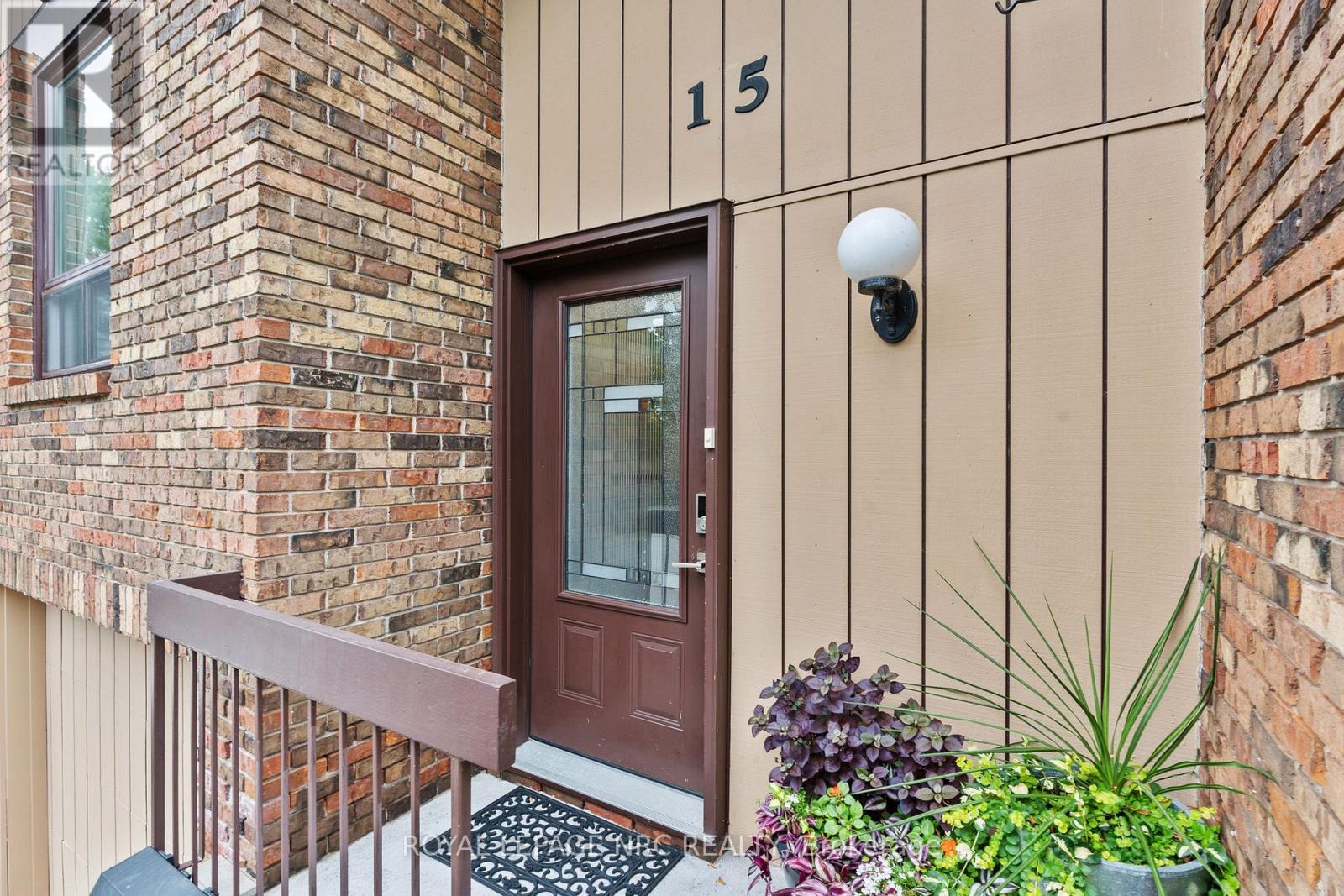 15 - 178 Scott Street, St. Catharines, Ontario  L2N 6Y5 - Photo 5 - X13670932