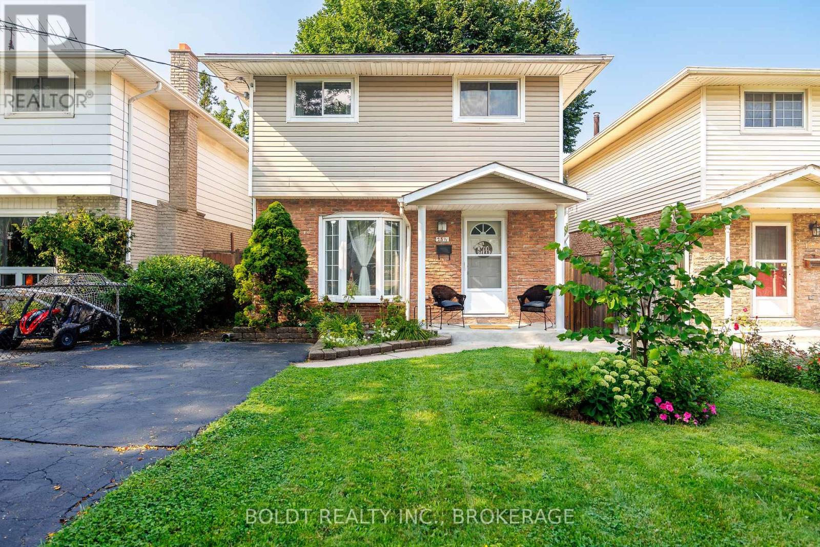 13 1/2 NORTHGLEN AVENUE, St. Catharines, Ontario