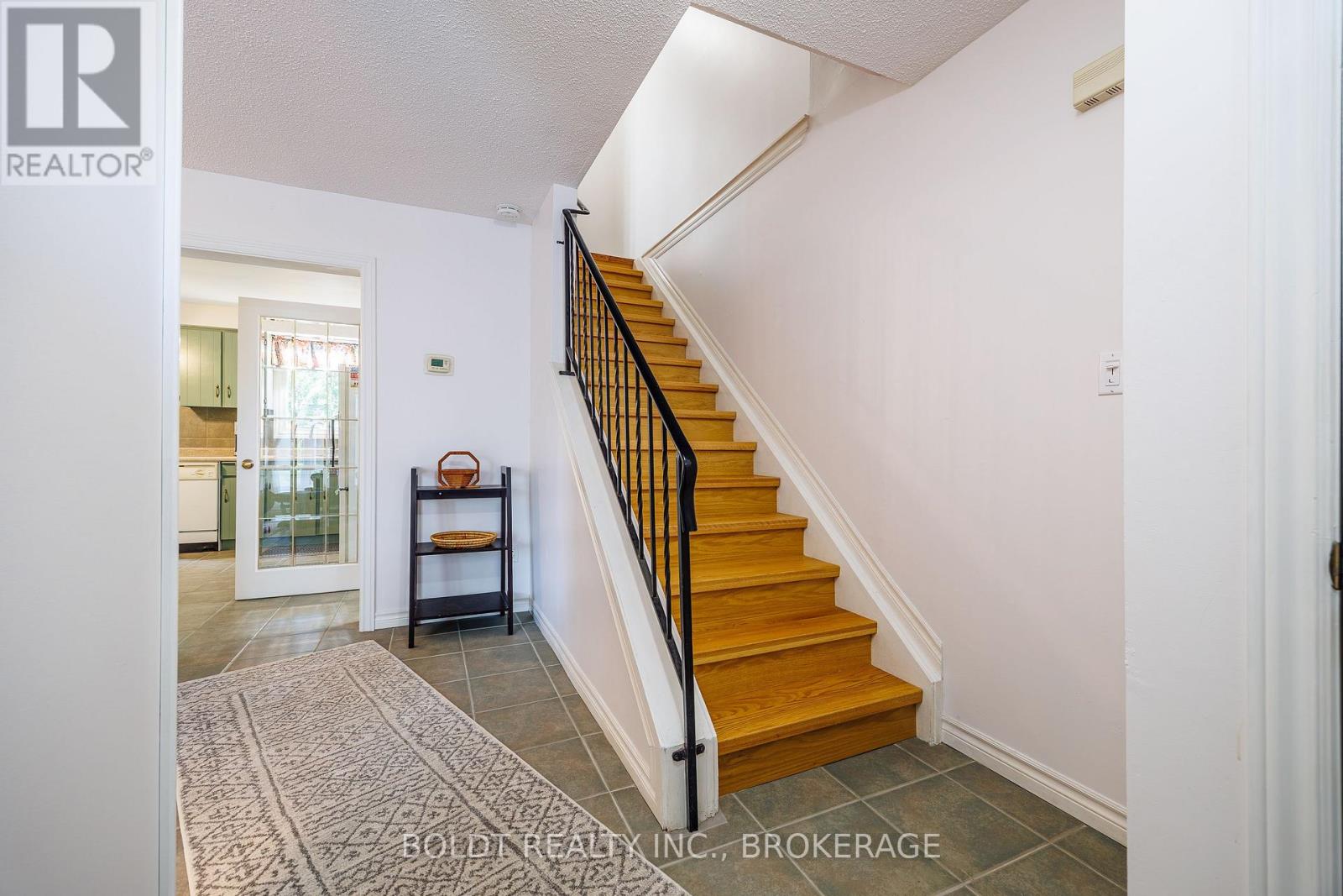13 1/2 Northglen Avenue, St. Catharines, Ontario  L2M 1B3 - Photo 12 - X13671790