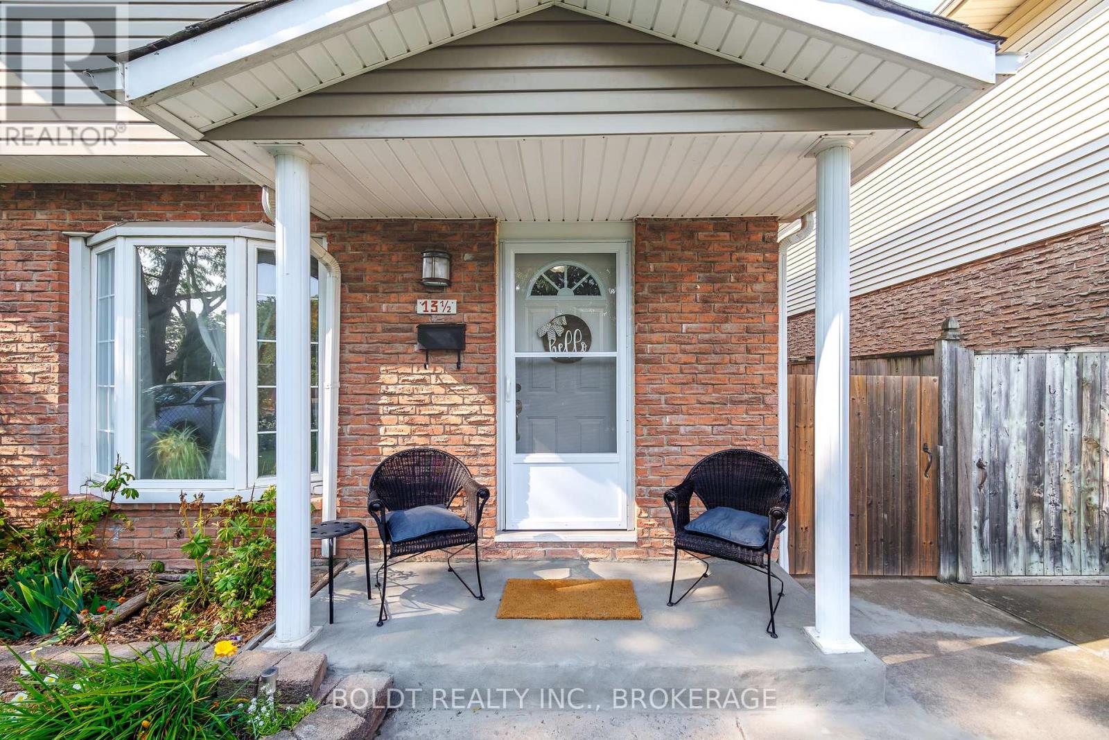 13 1/2 Northglen Avenue, St. Catharines, Ontario  L2M 1B3 - Photo 5 - X13671790