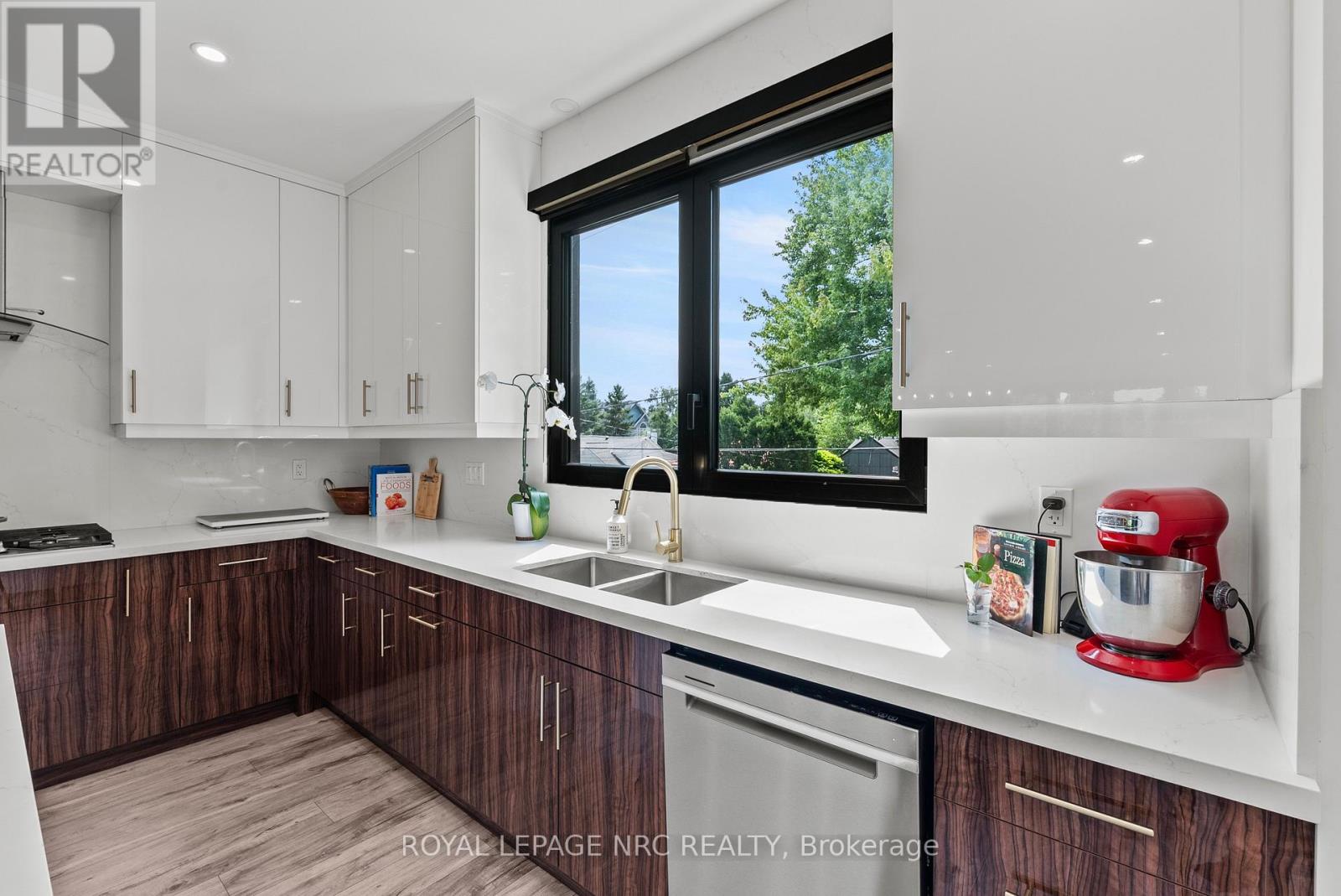 10 Pawling Street, St. Catharines, Ontario  L2N 5M2 - Photo 14 - X13672918