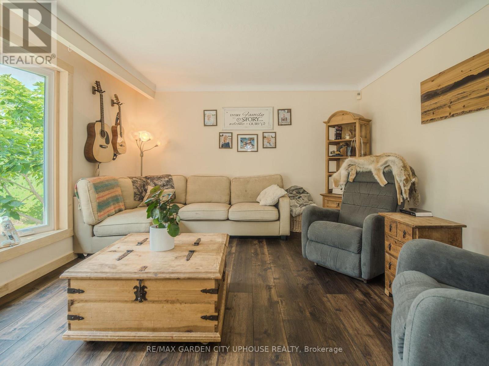 1365 Rice Road, Pelham, Ontario  L3B 5N5 - Photo 12 - X13673274