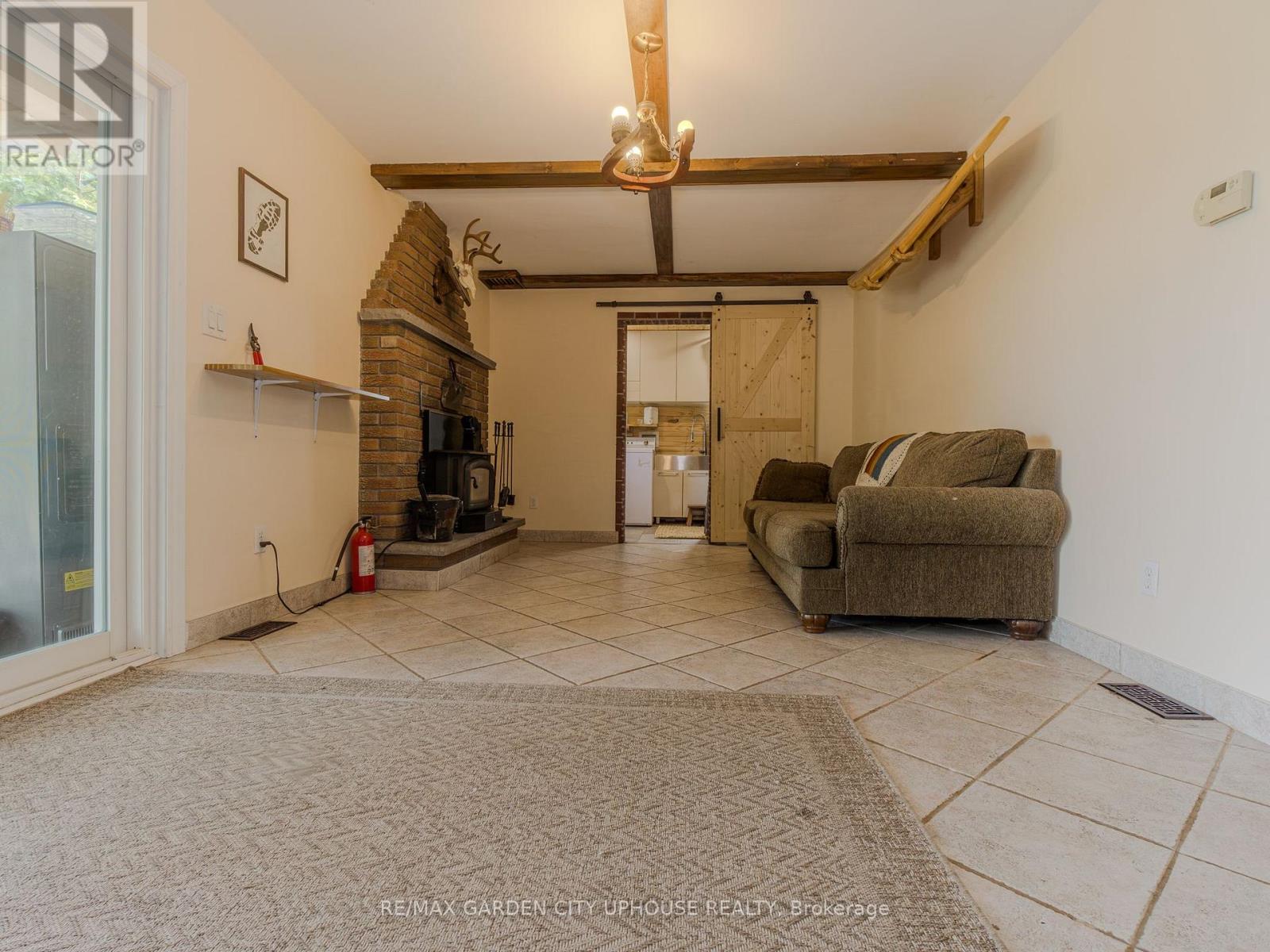 1365 Rice Road, Pelham, Ontario  L3B 5N5 - Photo 5 - X13673274