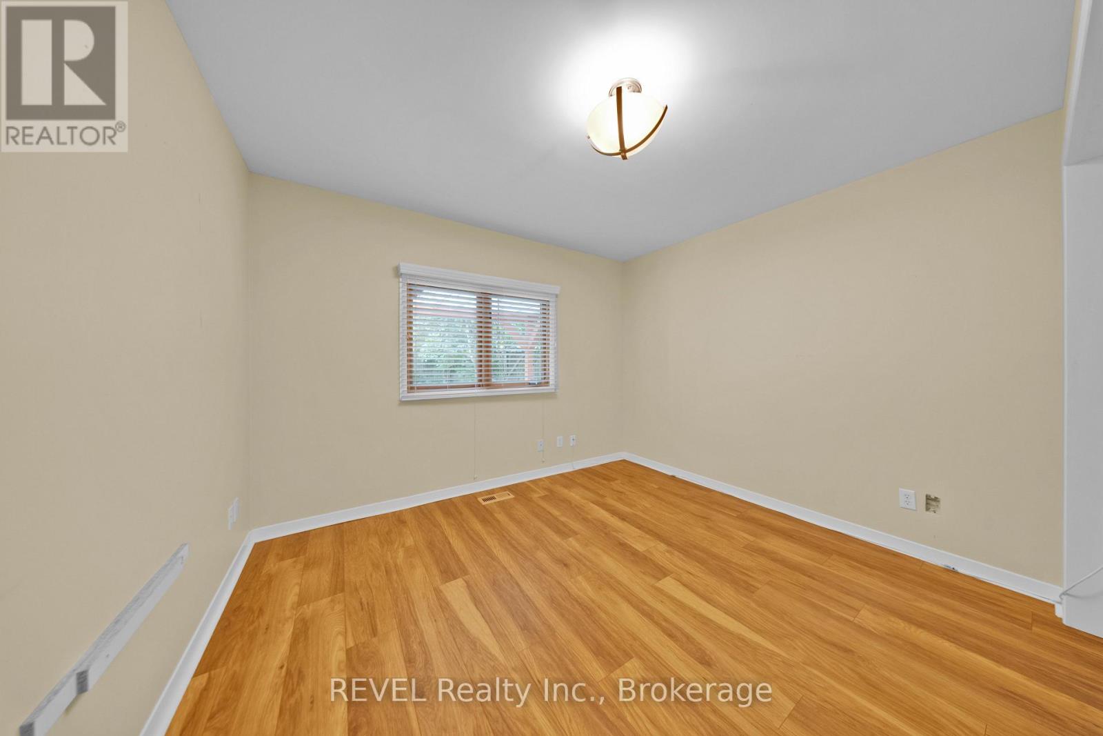 34 Vincent Avenue, Niagara-On-The-Lake, Ontario  L0S 1J0 - Photo 22 - X13673792