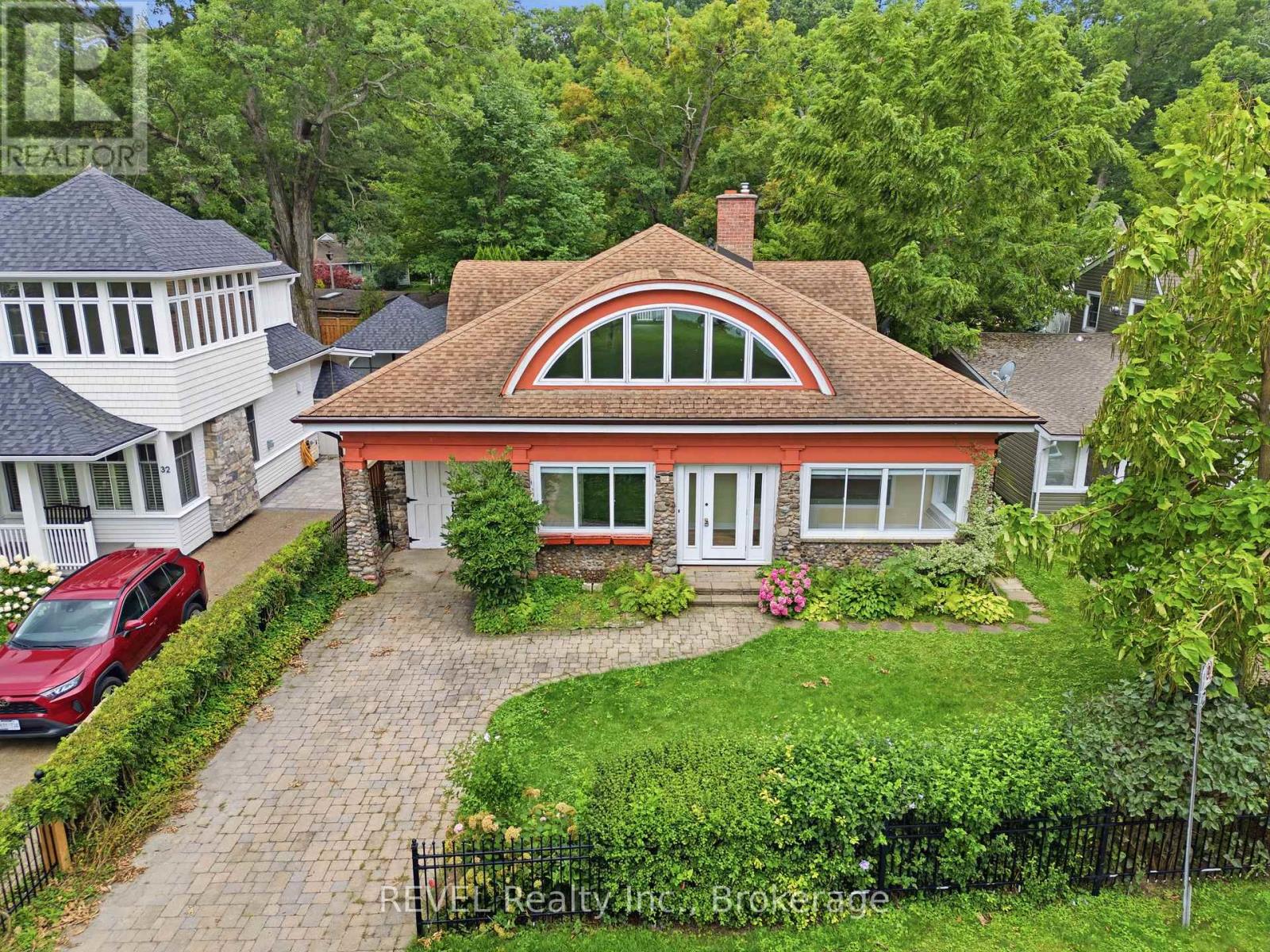 34 Vincent Avenue, Niagara-On-The-Lake, Ontario  L0S 1J0 - Photo 4 - X13673792
