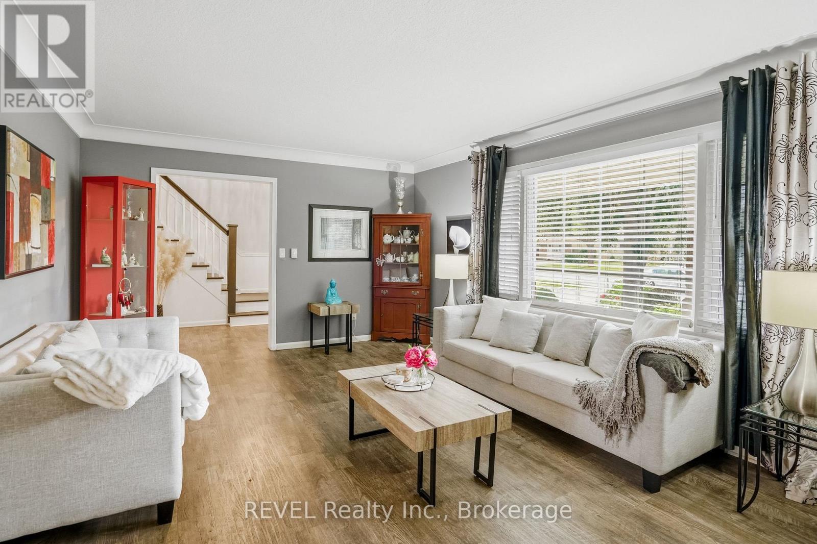 4123 Dorchester Road, Niagara Falls, Ontario  L2E 6N1 - Photo 11 - X13674088