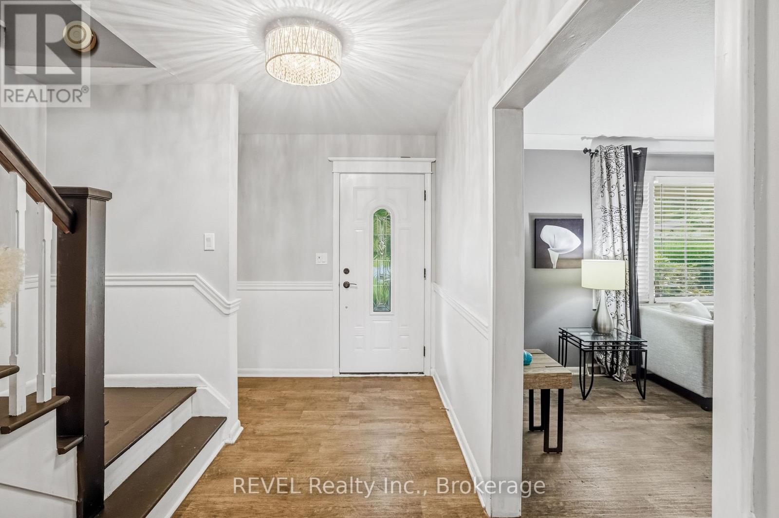 4123 Dorchester Road, Niagara Falls, Ontario  L2E 6N1 - Photo 8 - X13674088