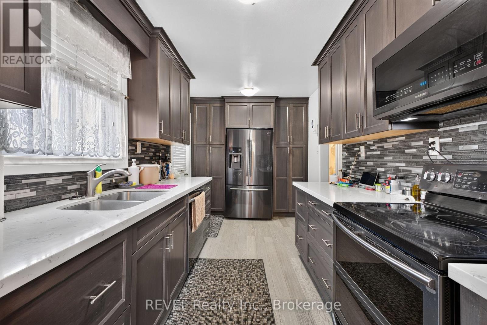 4 Kerwin Gate, St. Catharines, Ontario  L2N 4J8 - Photo 5 - X13674132