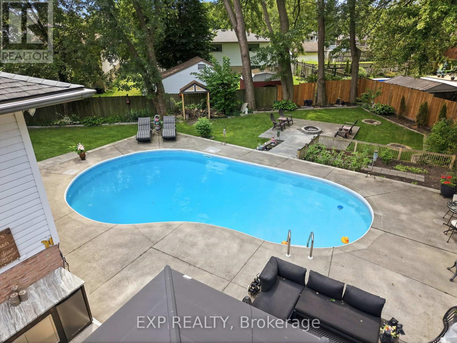 14 Apple Court, Welland, Ontario  L3C 6B7 - Photo 2 - X13674346