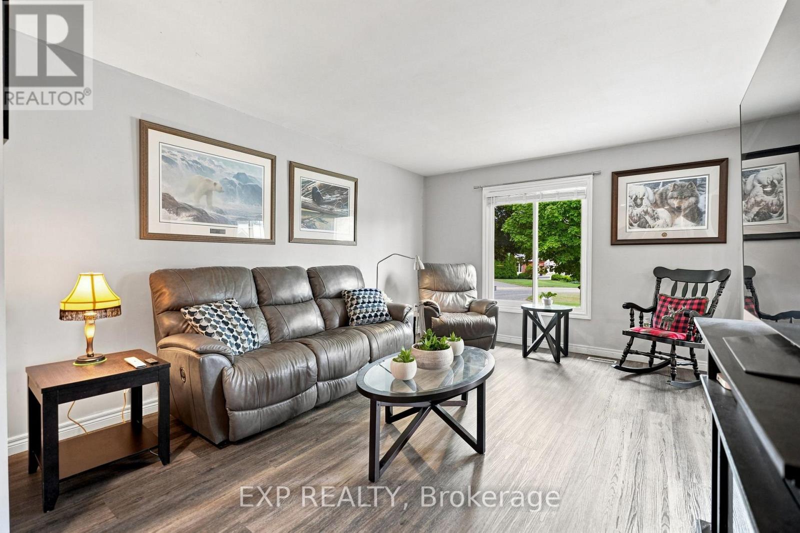 14 Apple Court, Welland, Ontario  L3C 6B7 - Photo 4 - X13674346