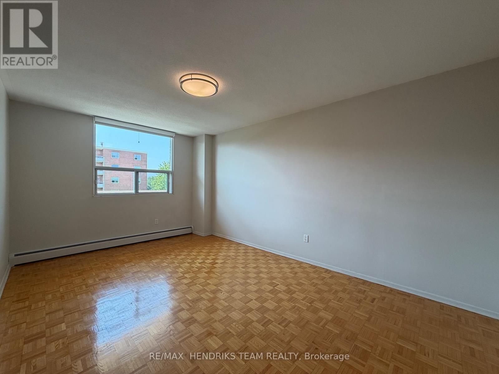 403 - 49 Leaside Drive, St. Catharines, Ontario  L2M 4G4 - Photo 7 - X13674456