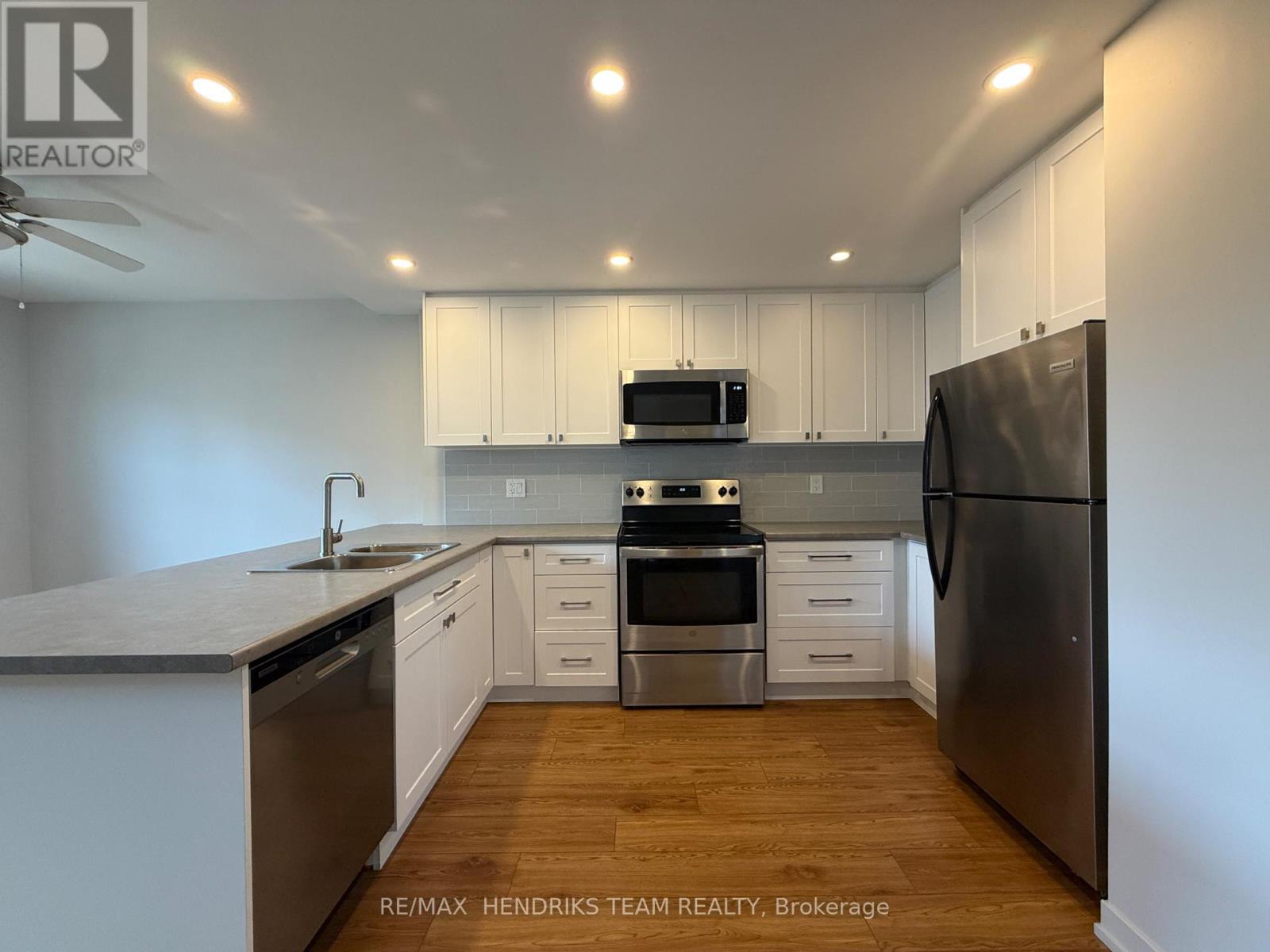 314 - 158 Fitch Street, Welland, Ontario  L3C 4V6 - Photo 2 - X13674460