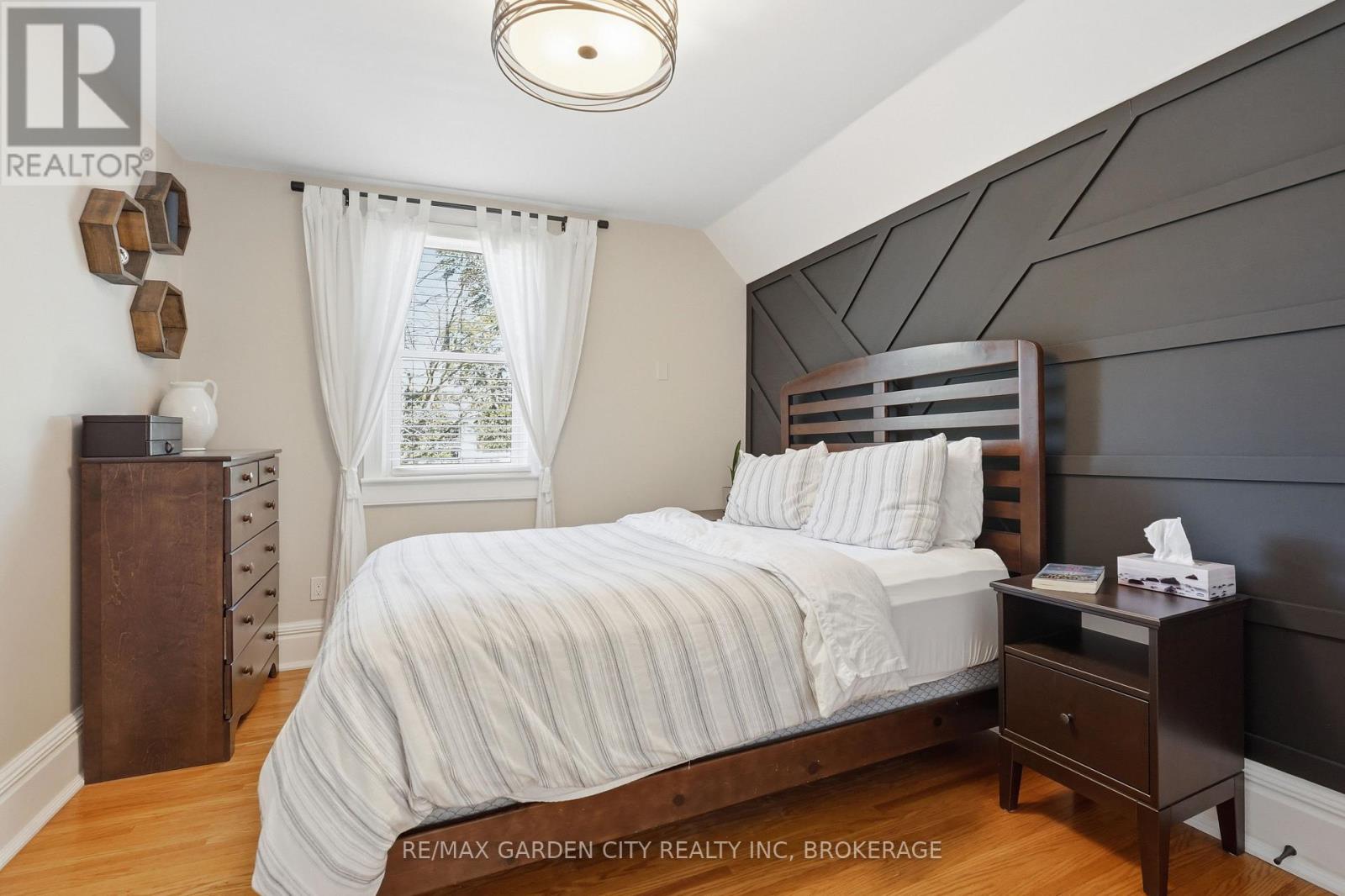 26 Carleton Street N, Thorold, Ontario  L2V 2A4 - Photo 19 - X13674644