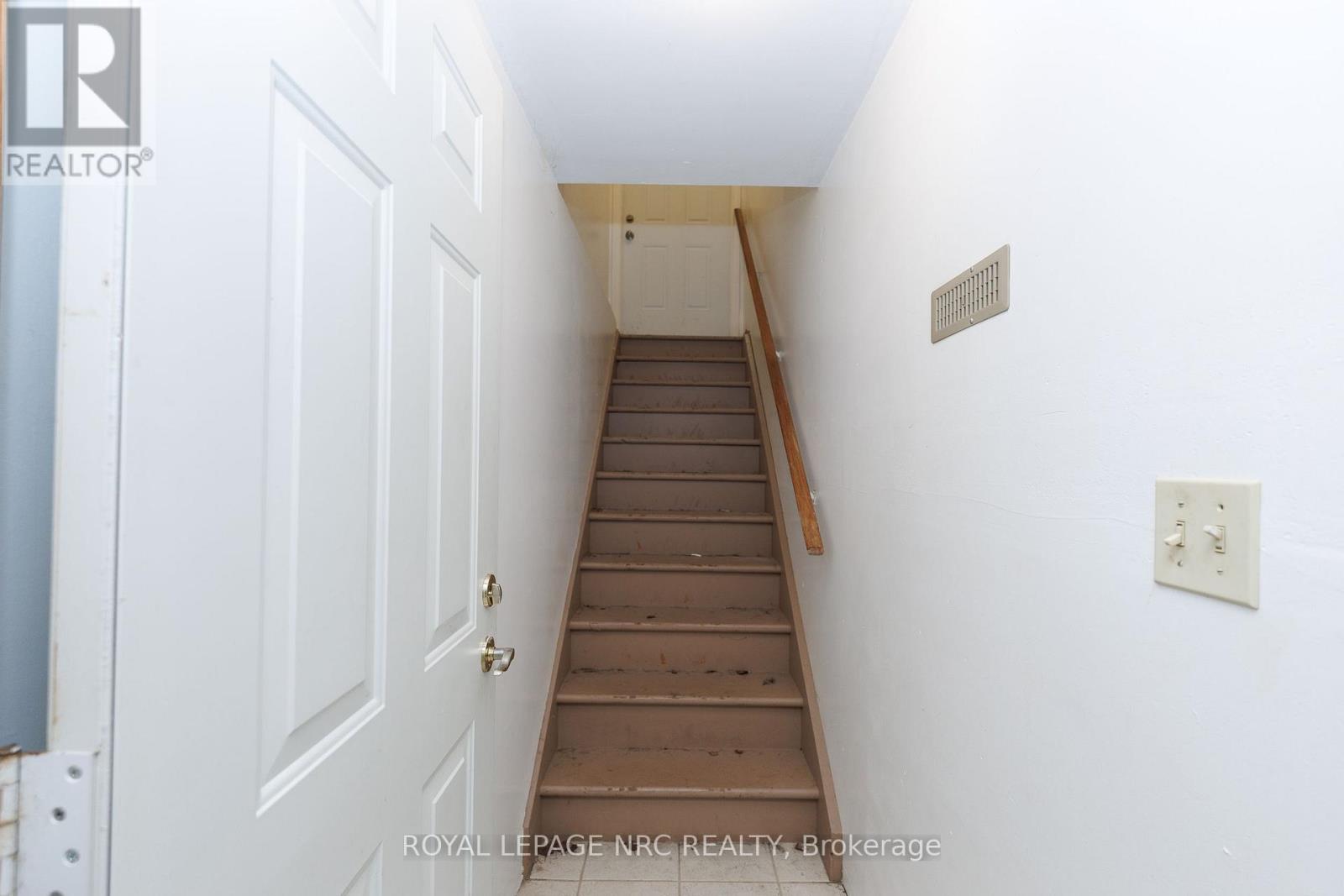 173 First Street Louth Street, St. Catharines, Ontario  L2W 0A2 - Photo 34 - X13674774