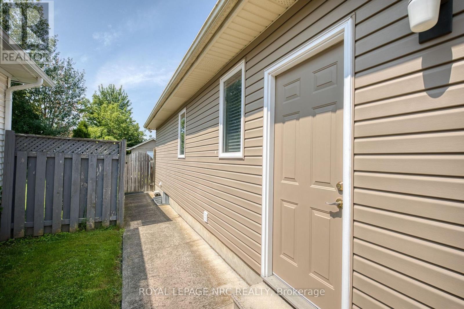 173 First Street Louth Street, St. Catharines, Ontario  L2W 0A2 - Photo 36 - X13674774