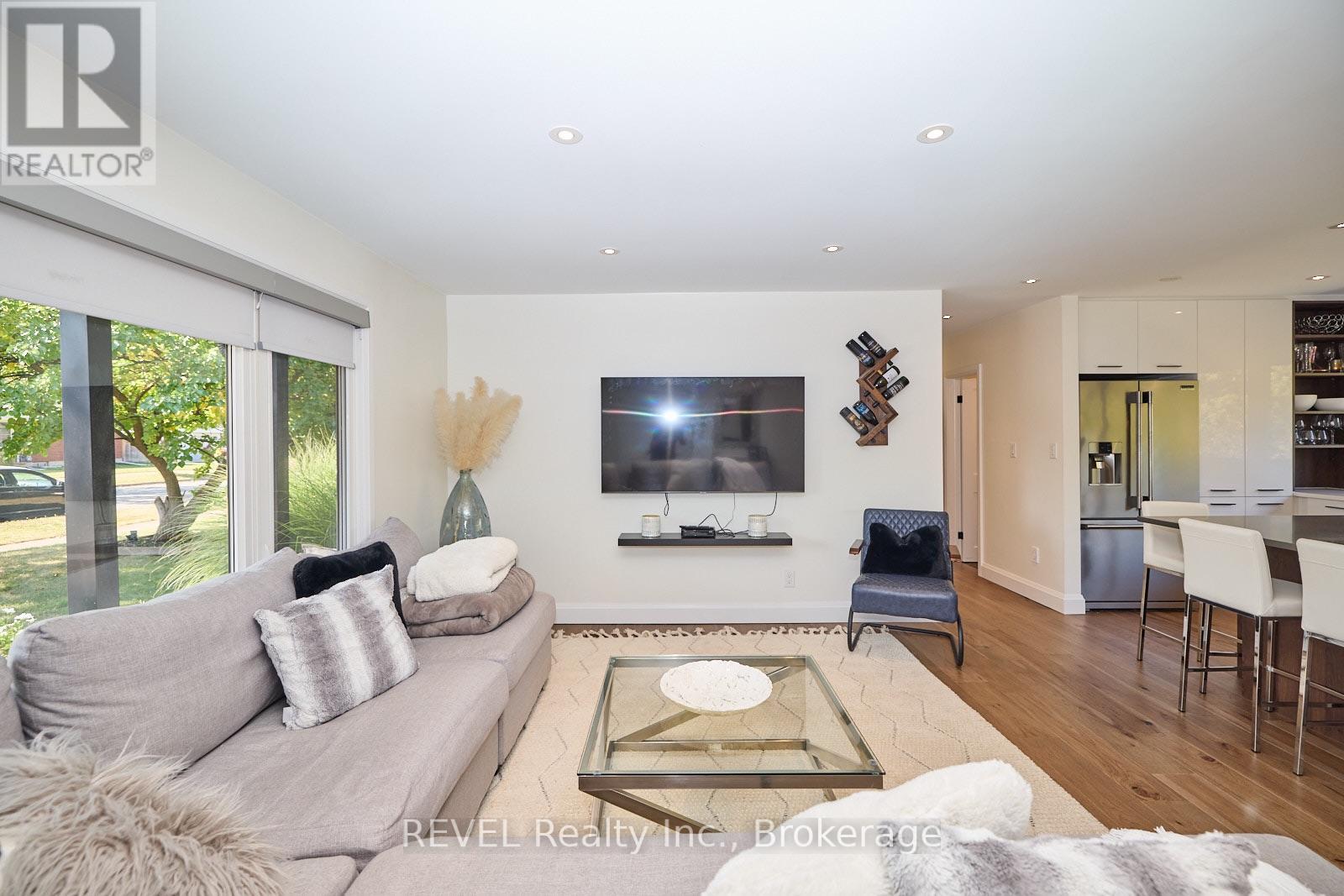 38 Briarsdale Drive, St. Catharines, Ontario  L2T 2Z5 - Photo 6 - X13674984