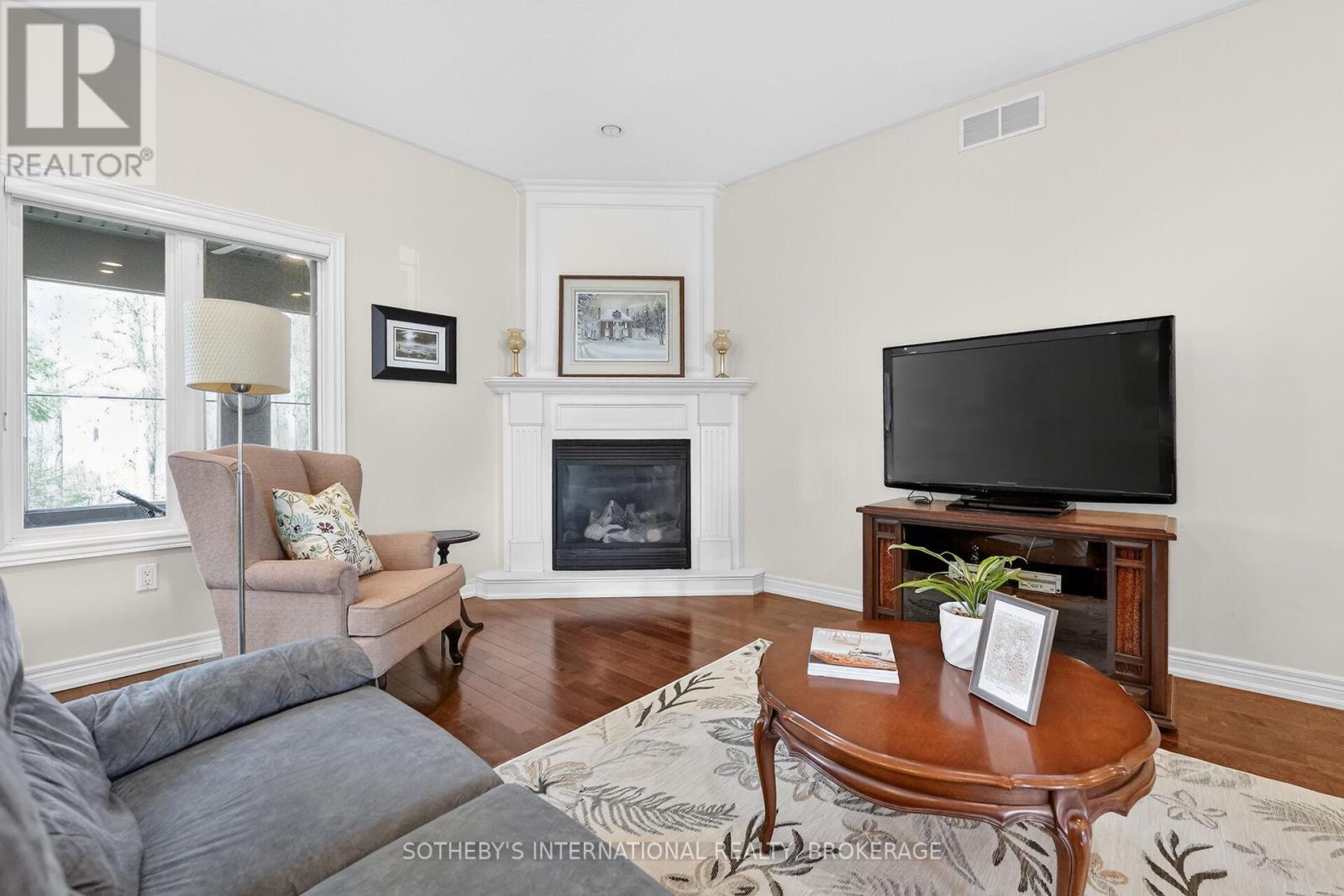 64 Mason Court, Welland, Ontario  L3C 7L6 - Photo 4 - X13674988