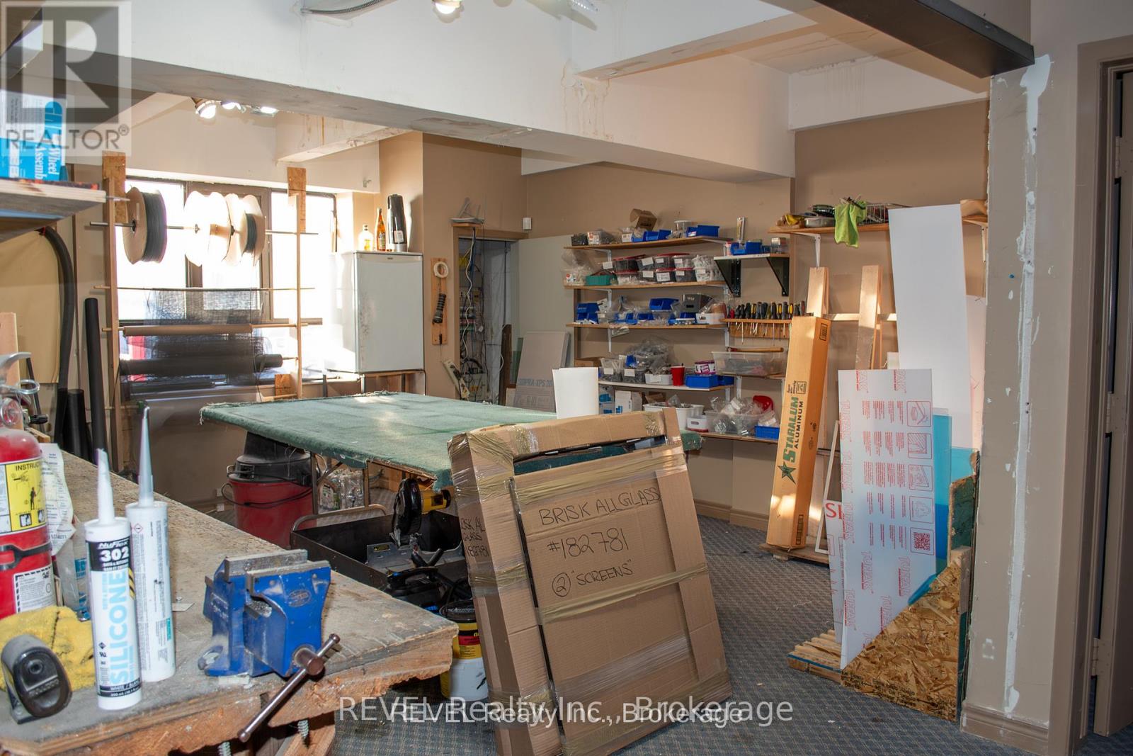 4564 Montrose Road, Niagara Falls, Ontario  L2H 1K2 - Photo 6 - X13675092