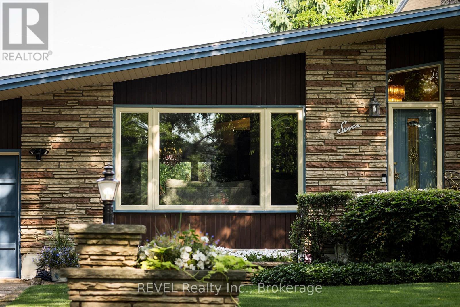 7 Glenayr Place, St. Catharines, Ontario  L2T 2A2 - Photo 6 - X13676204