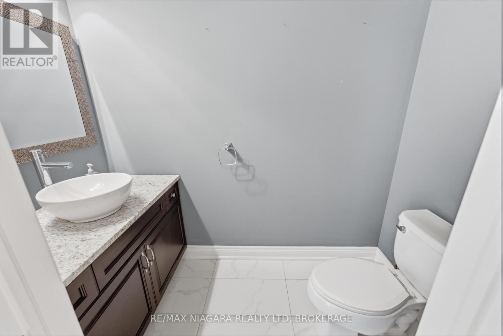 9305 Eagle Ridge Drive, Niagara Falls, Ontario  L2H 0G4 - Photo 10 - X13676292